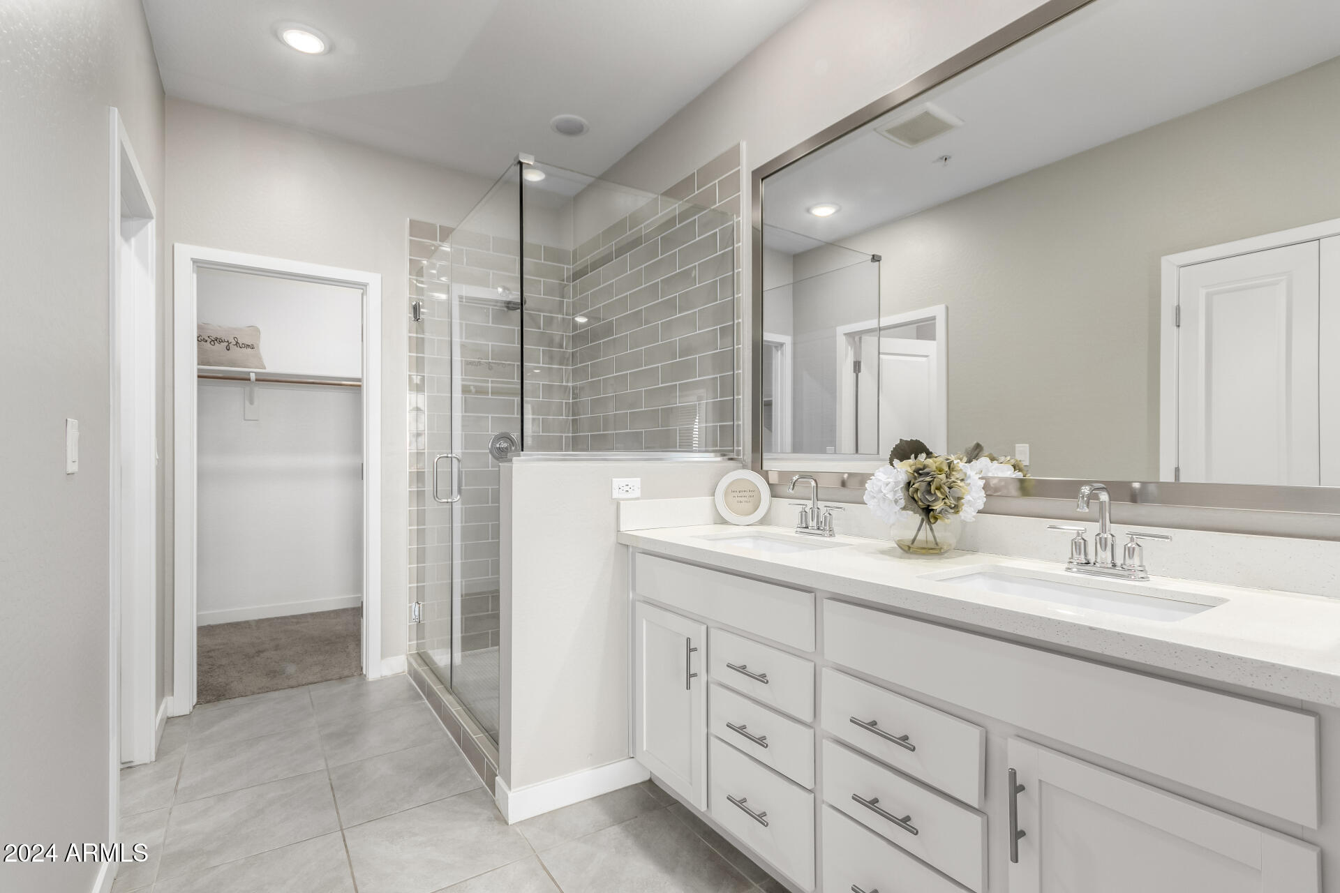 155 N LAKEVIEW Boulevard # 209