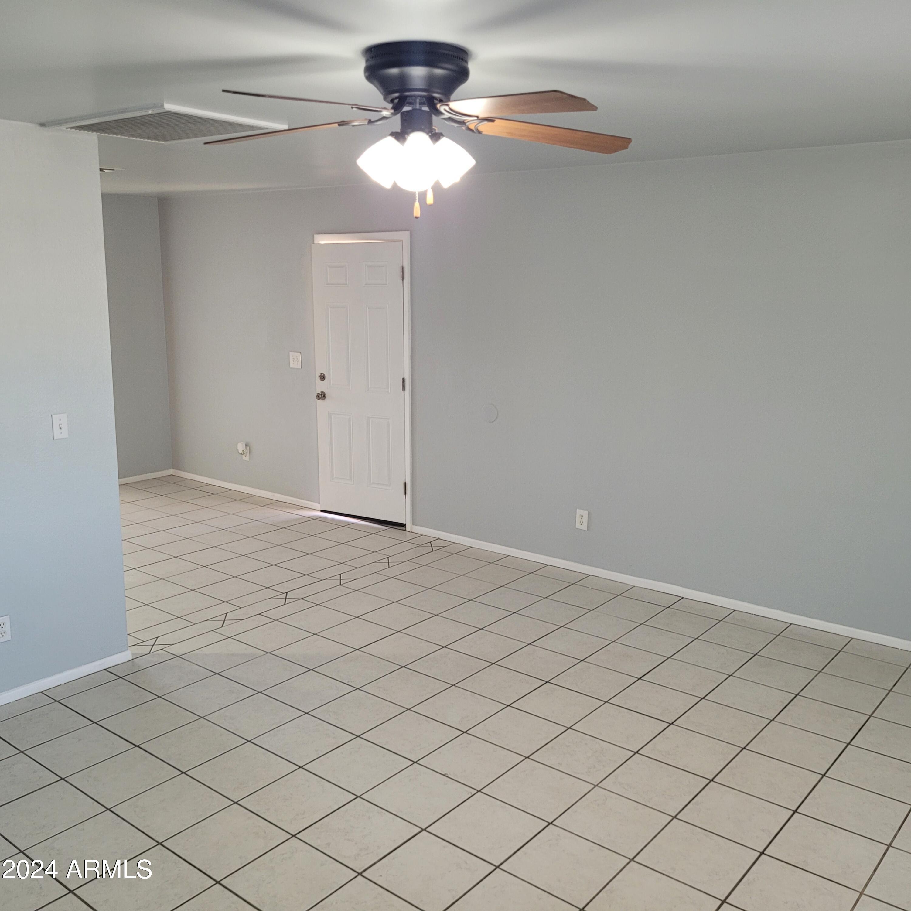 9047 E CRESCENT Avenue