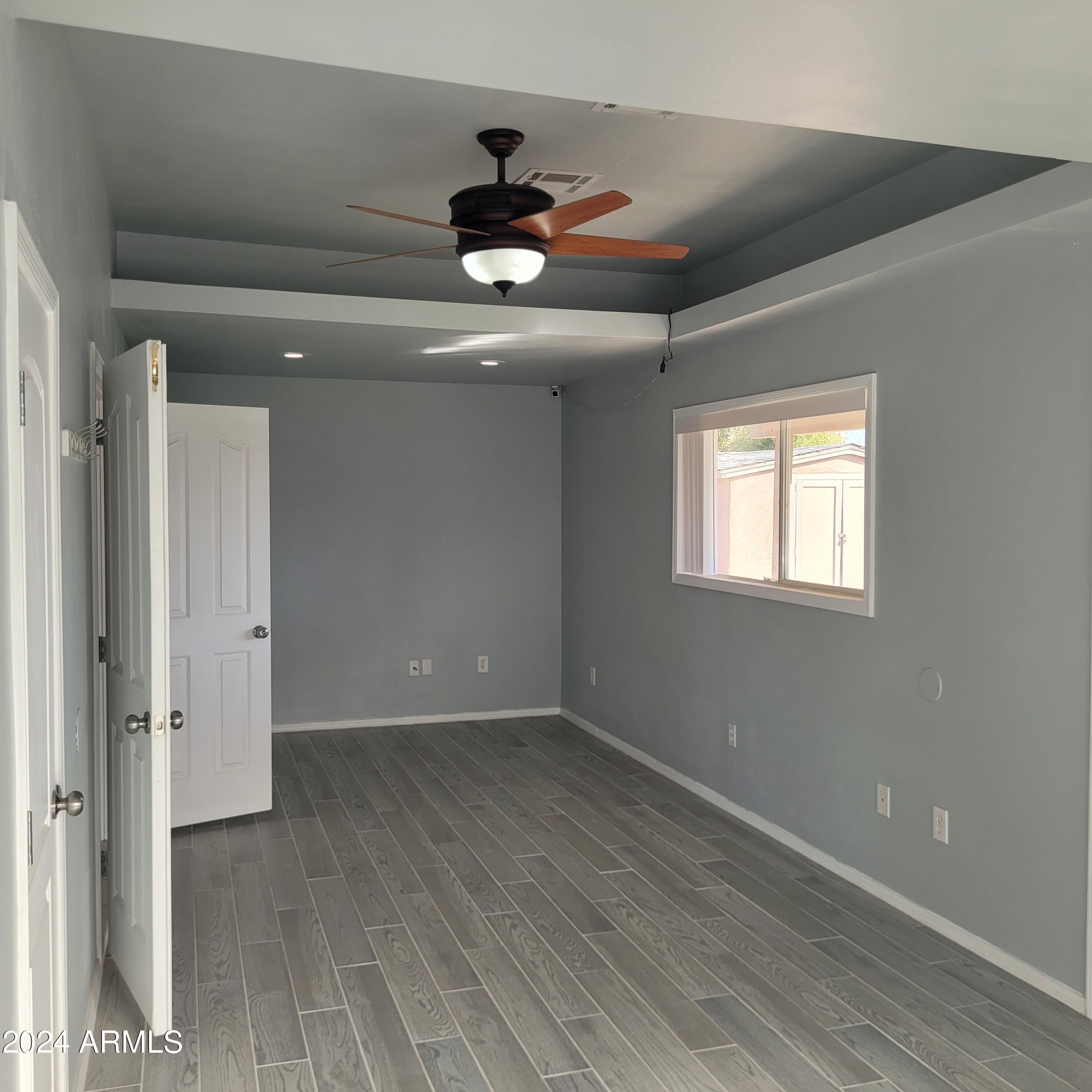 9047 E CRESCENT Avenue