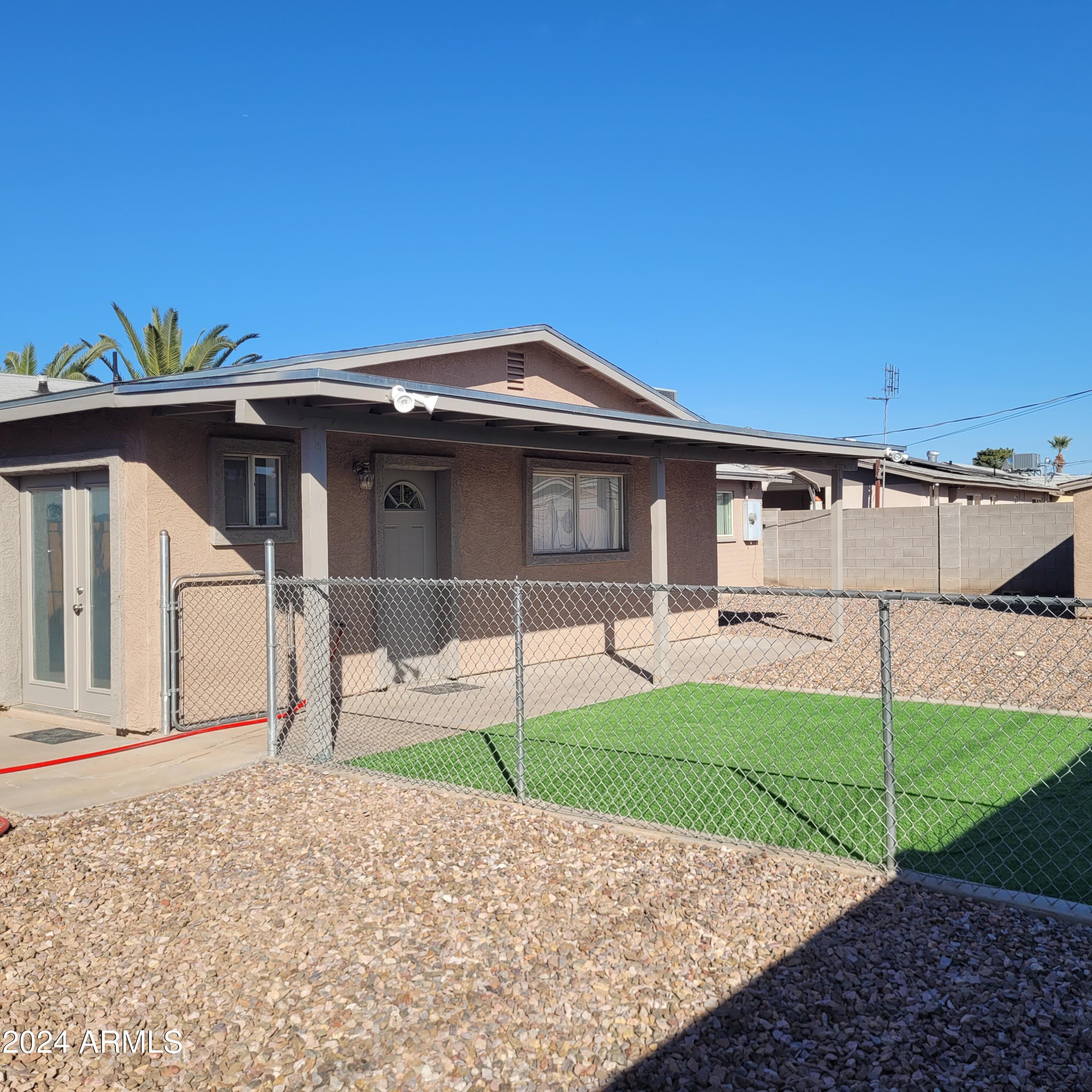 9047 E CRESCENT Avenue