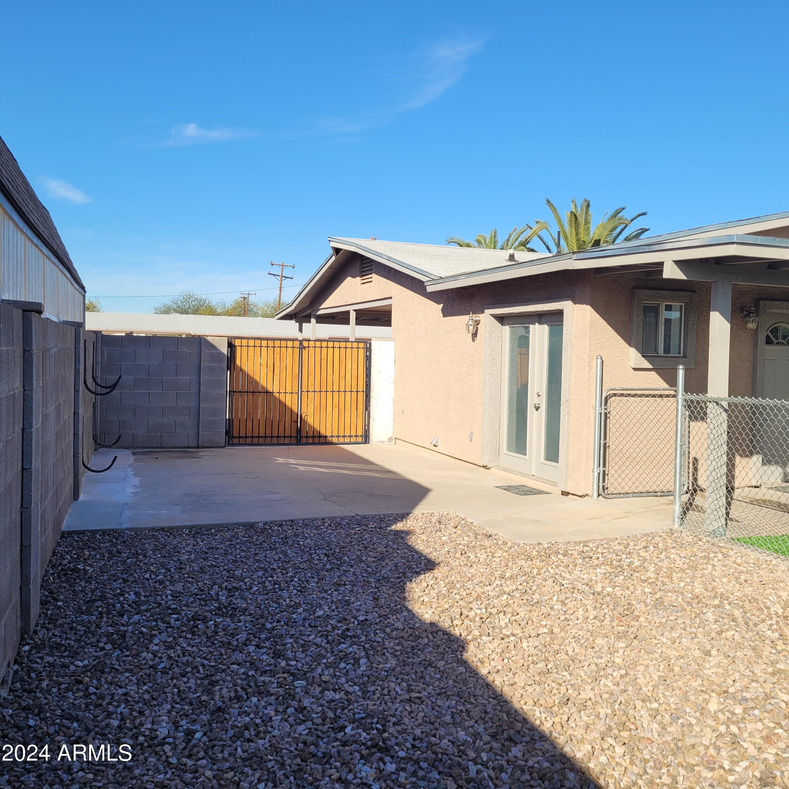 9047 E CRESCENT Avenue