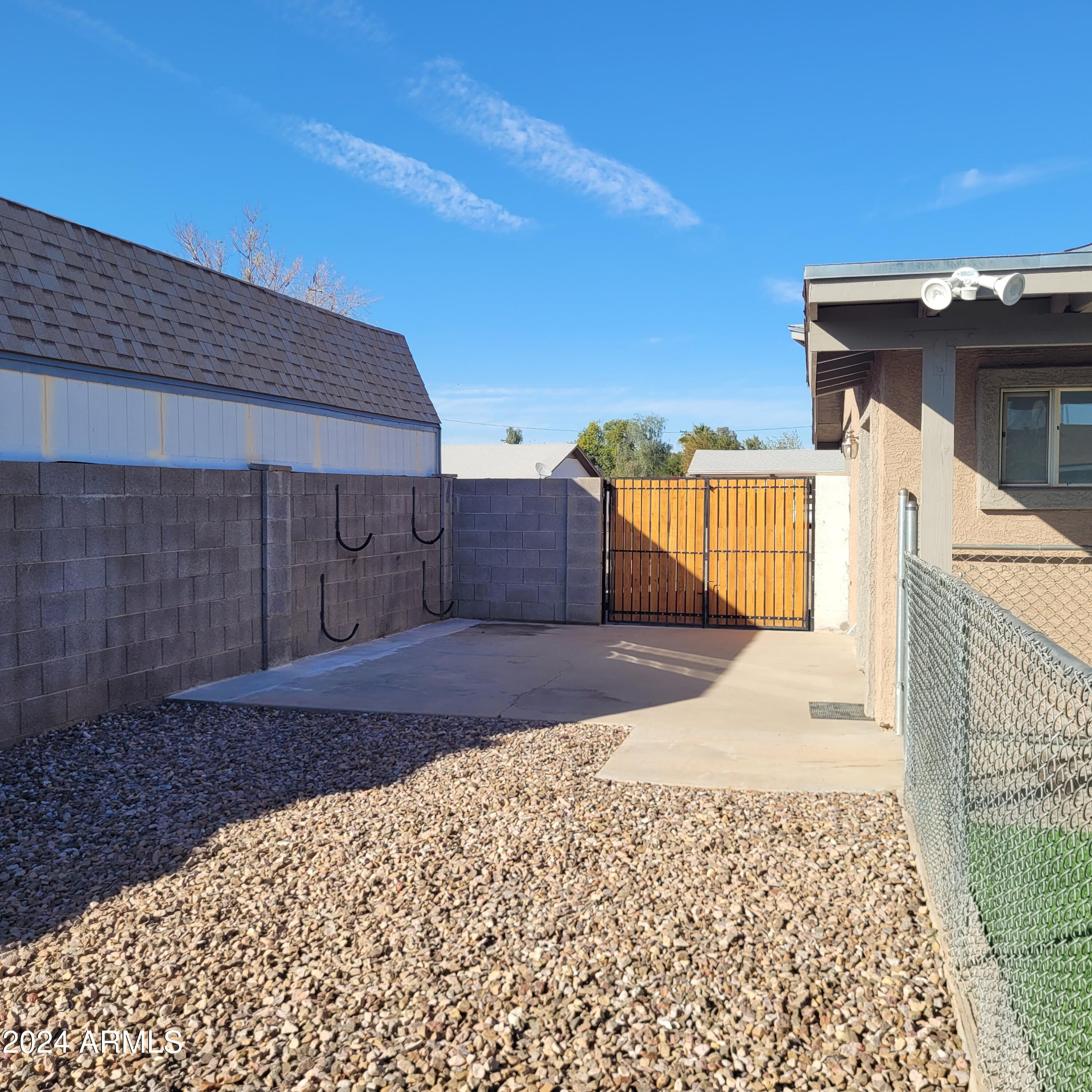 9047 E CRESCENT Avenue