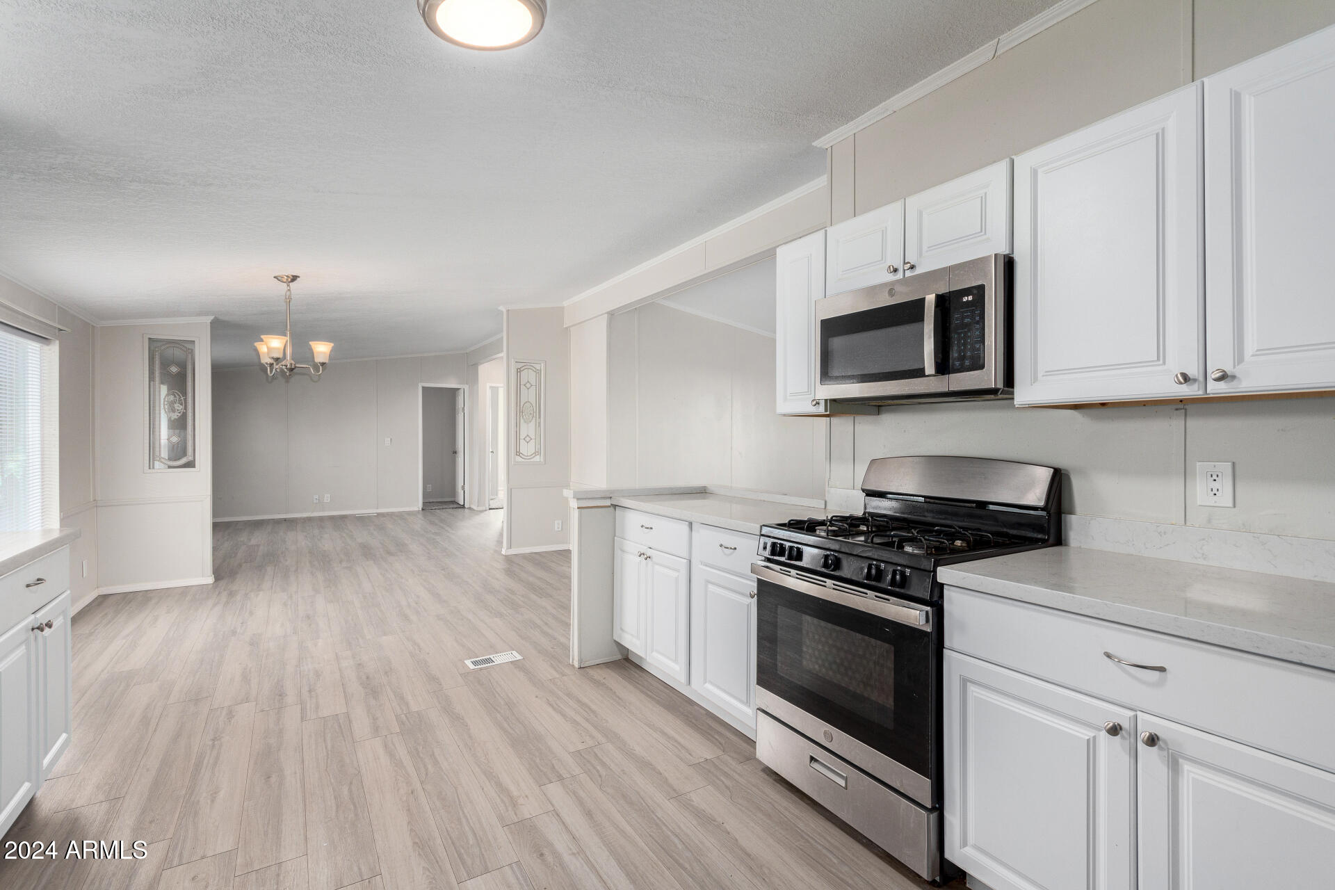 602 W SAGUARO Street