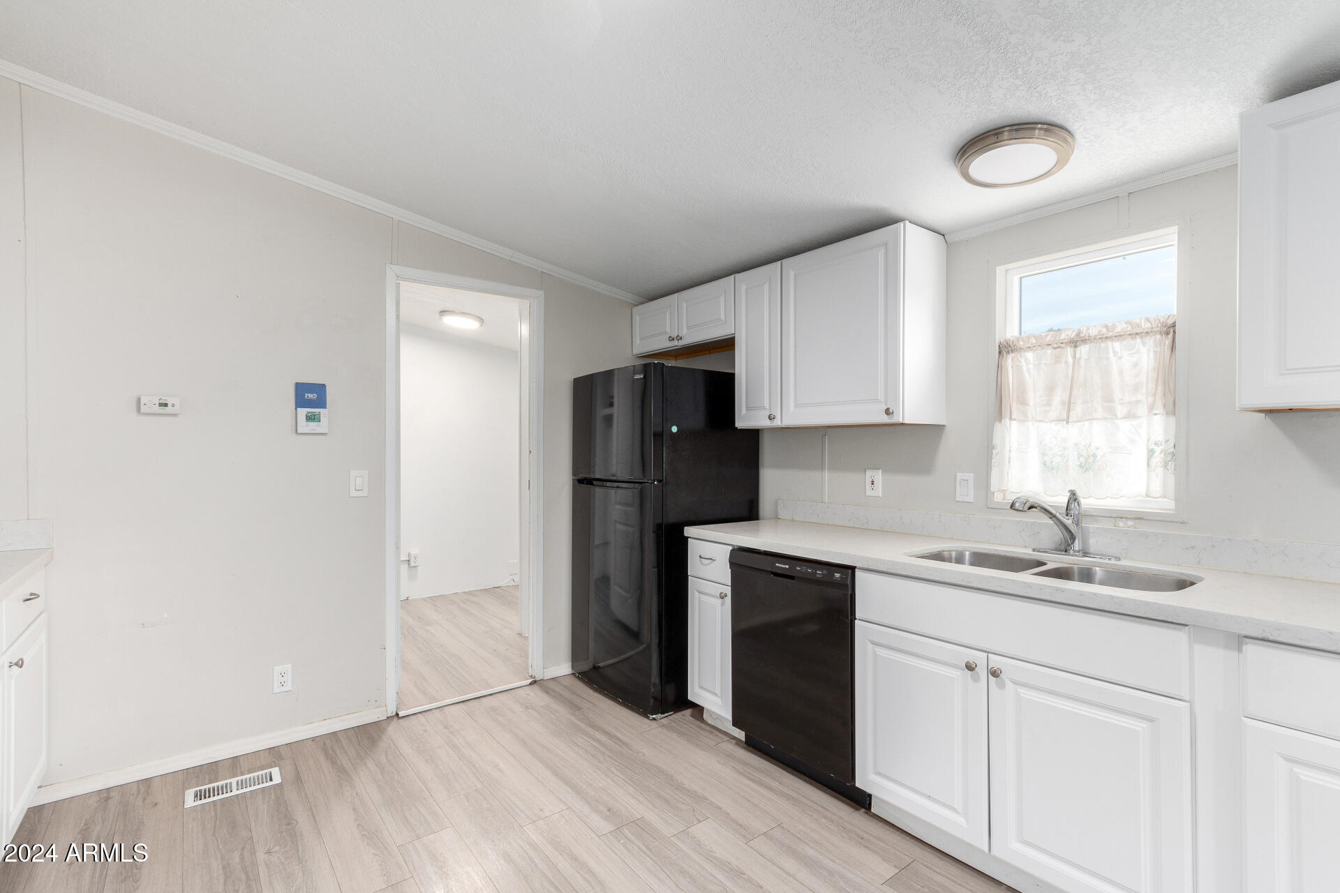 602 W SAGUARO Street