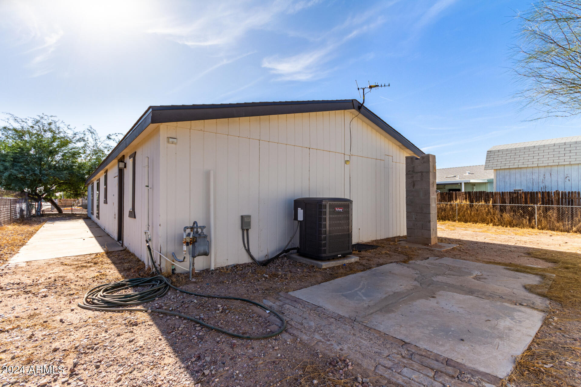 602 W SAGUARO Street