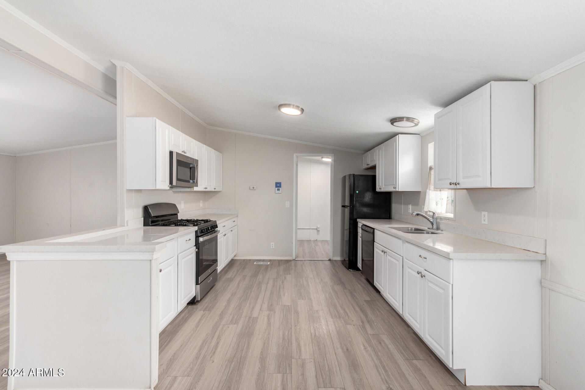 602 W SAGUARO Street