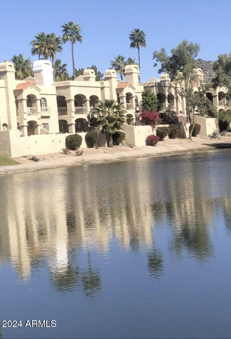 6148 N 29TH Street N