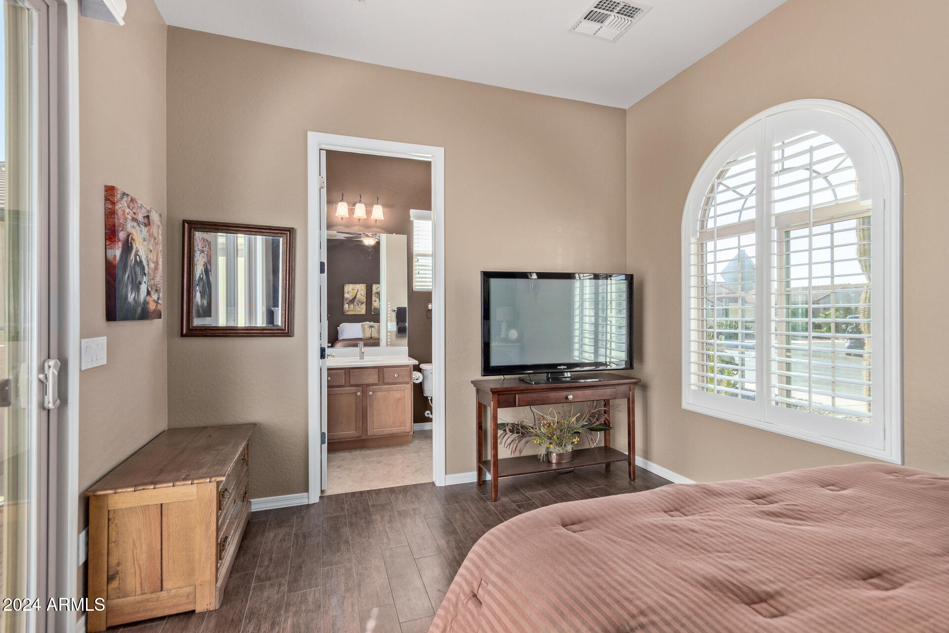 4311 N CORONADO Drive