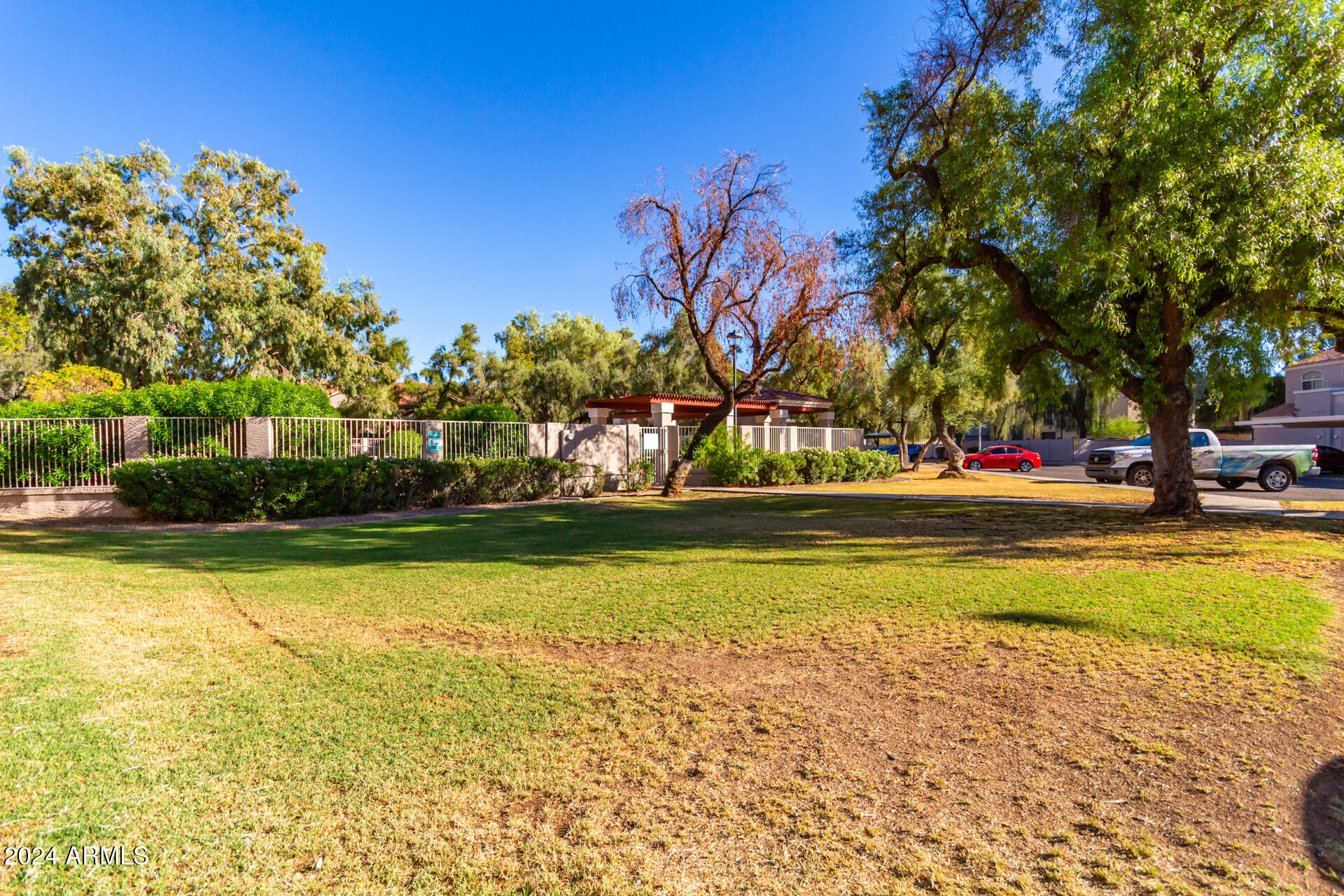 500 N ROOSEVELT Avenue # 50