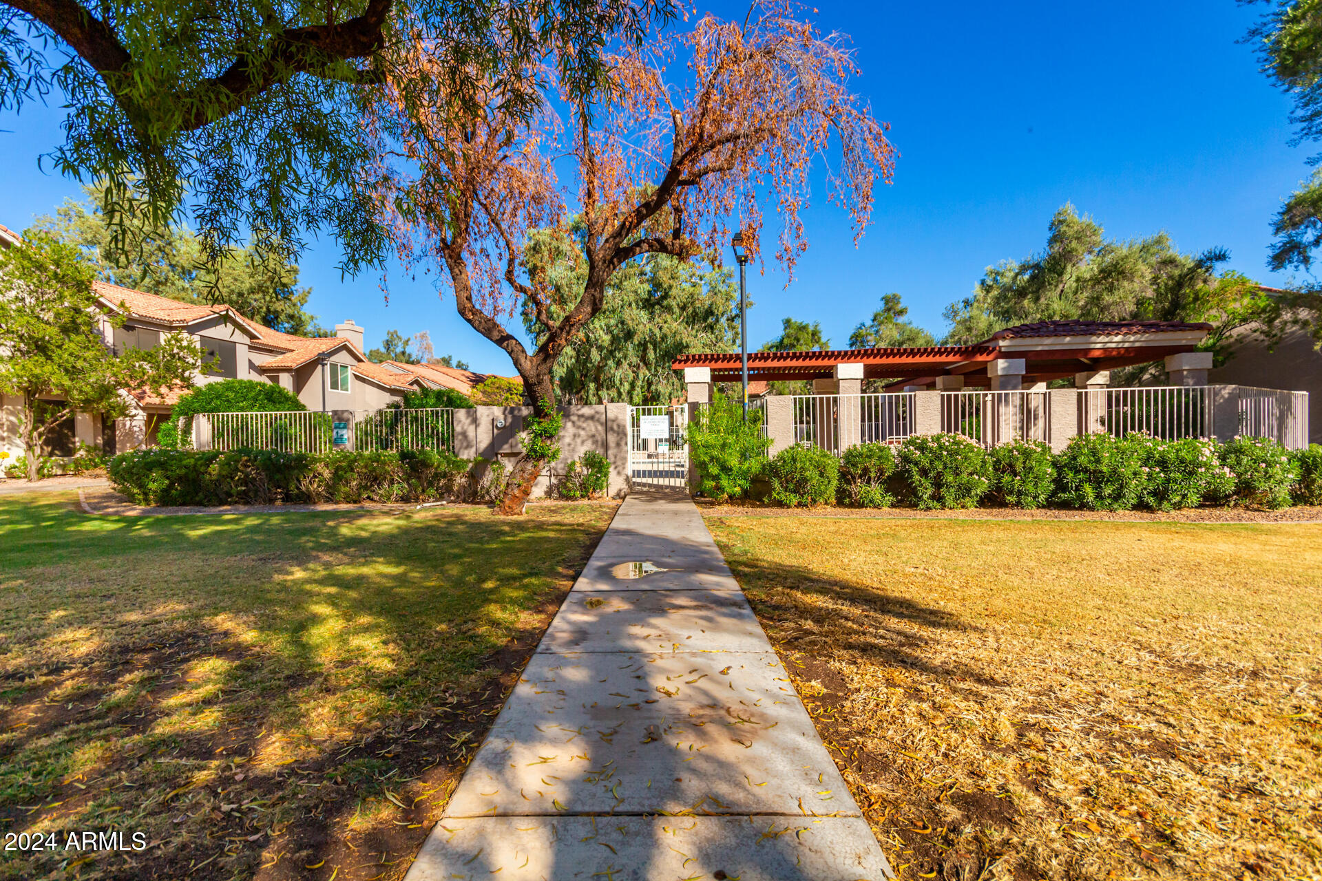 500 N ROOSEVELT Avenue # 50