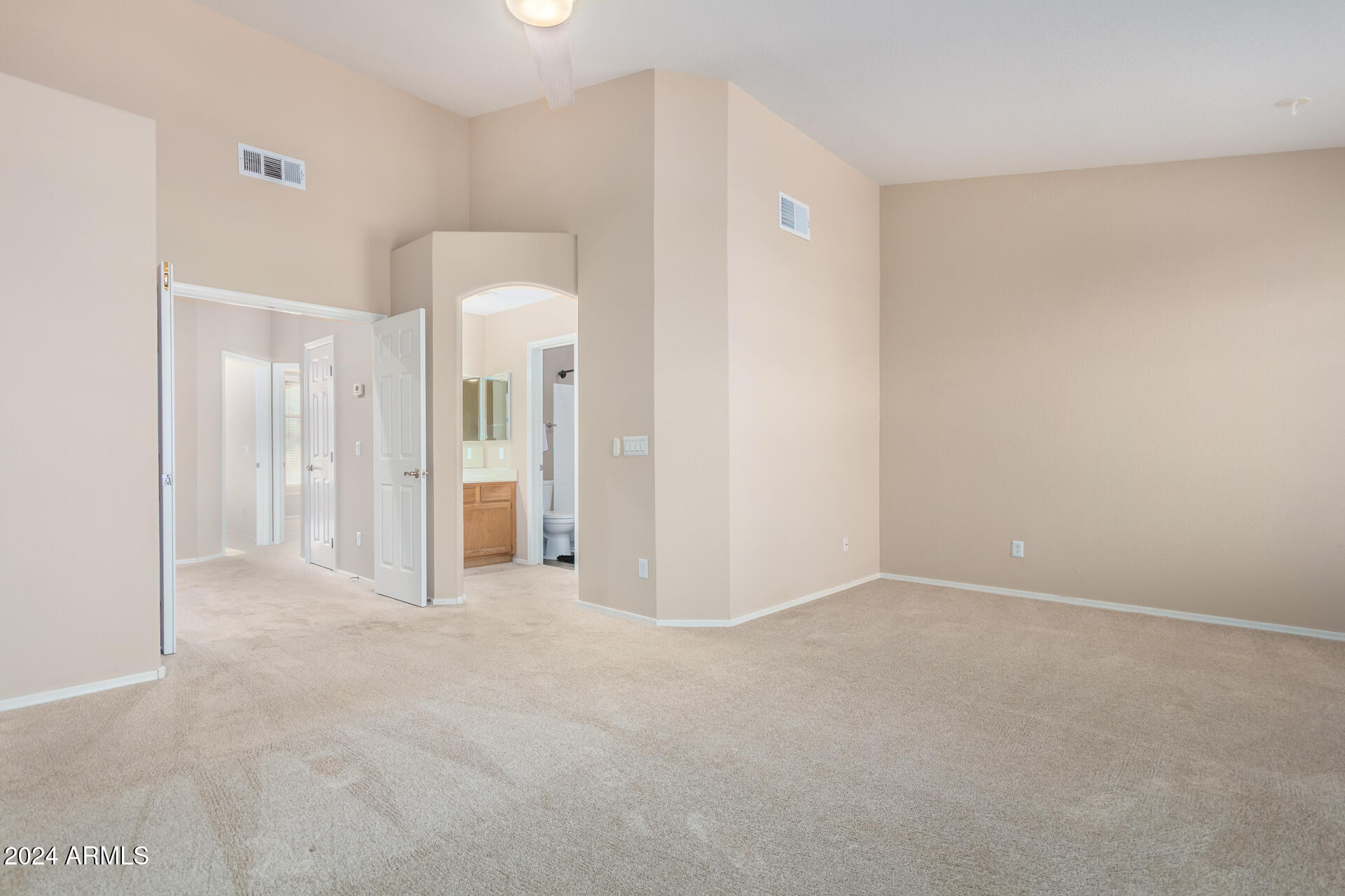 500 N ROOSEVELT Avenue # 50