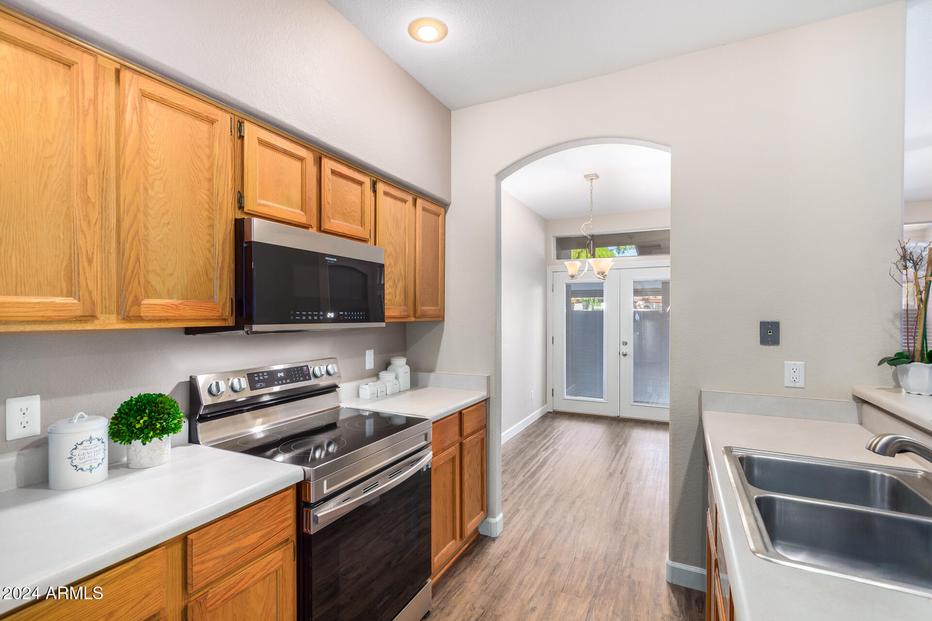 500 N ROOSEVELT Avenue # 50