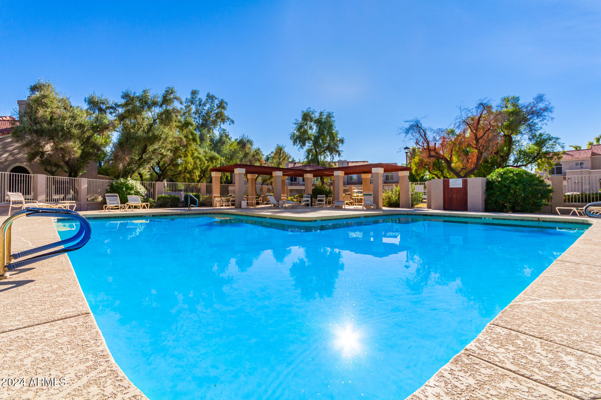 500 N ROOSEVELT Avenue # 50