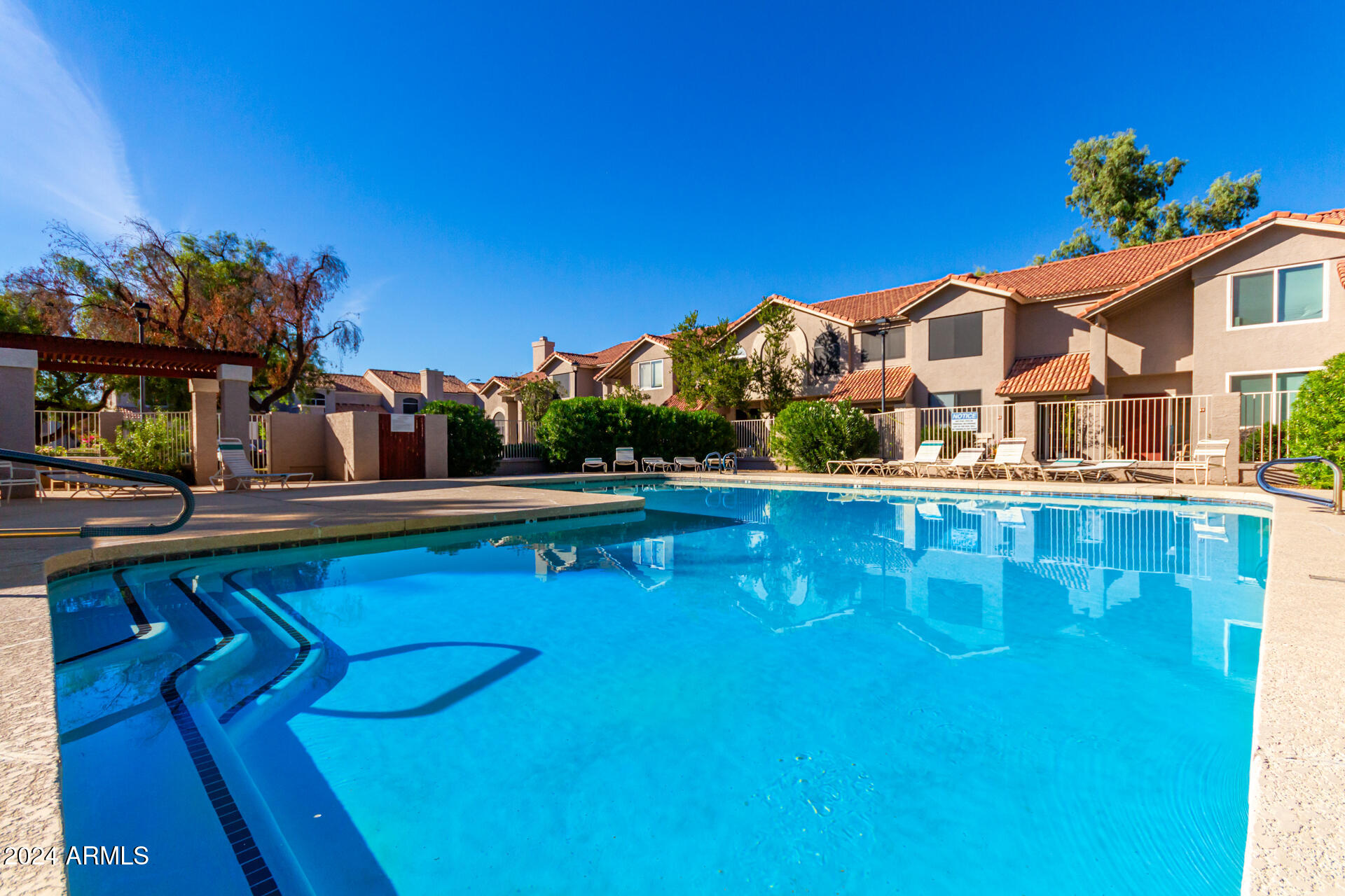 500 N ROOSEVELT Avenue # 50