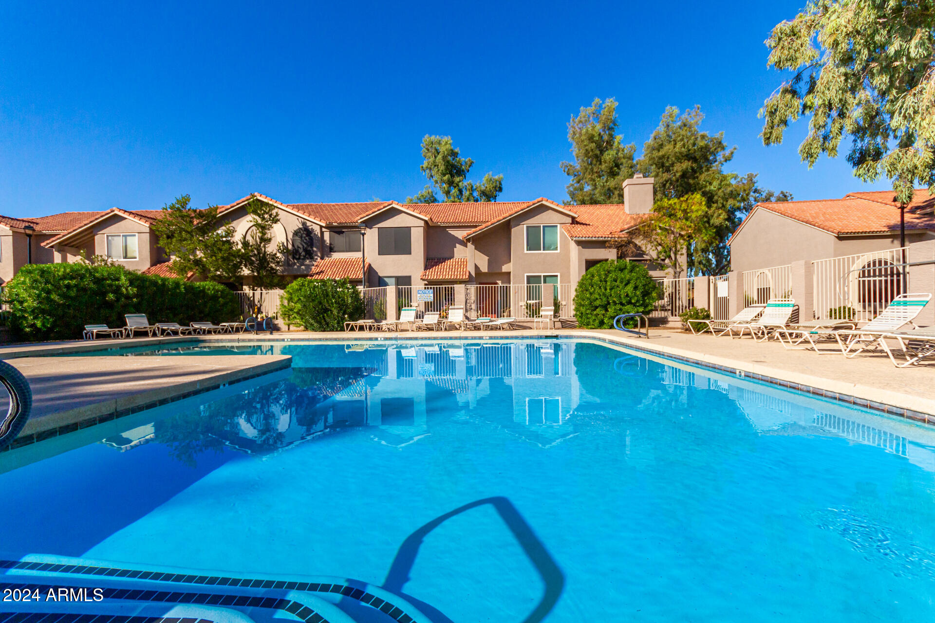 500 N ROOSEVELT Avenue # 50