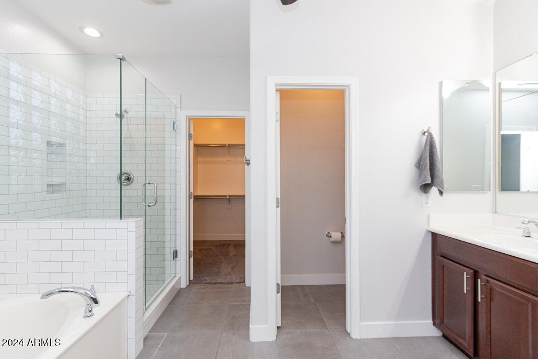 2890 E FANDANGO Drive