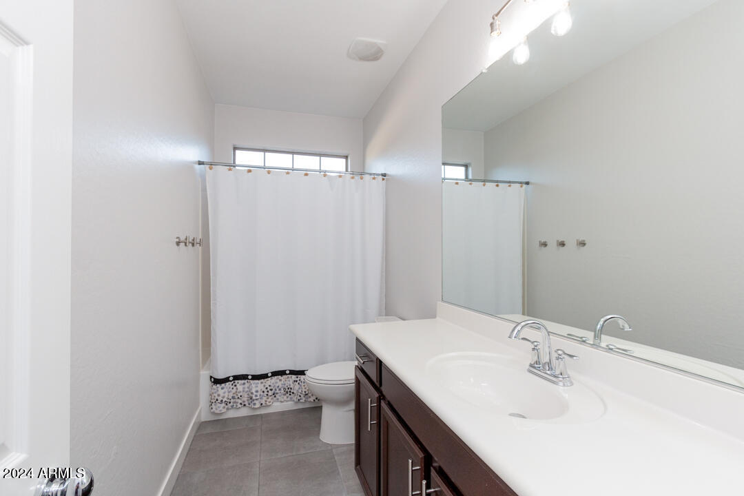 2890 E FANDANGO Drive