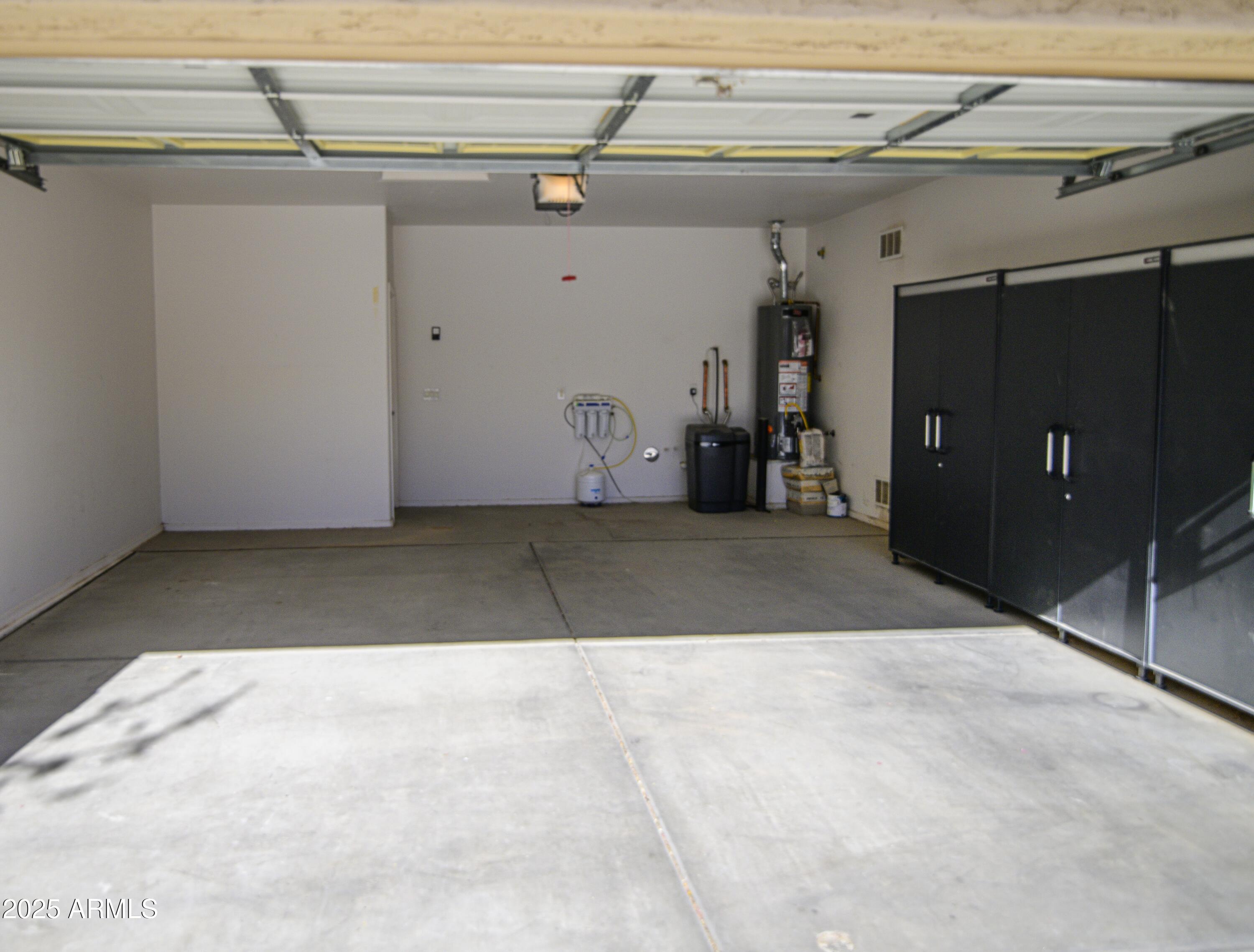 4118 E NARROWLEAF Drive