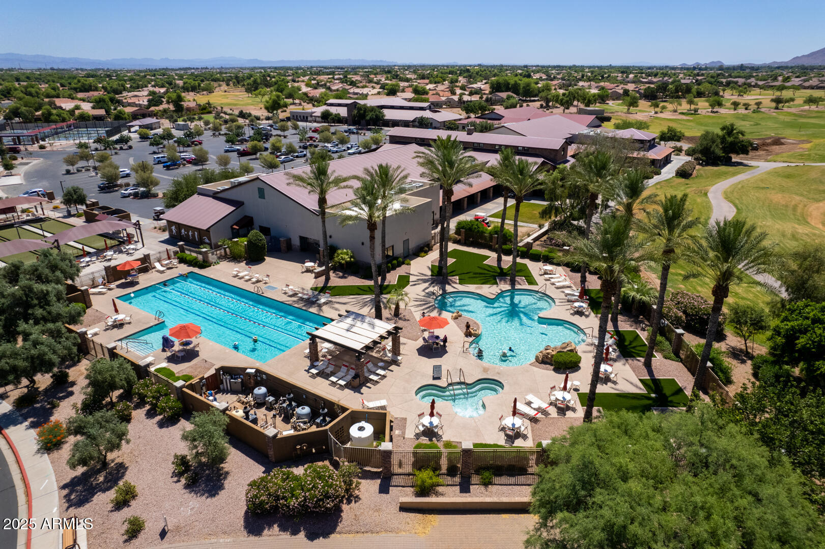 4118 E NARROWLEAF Drive