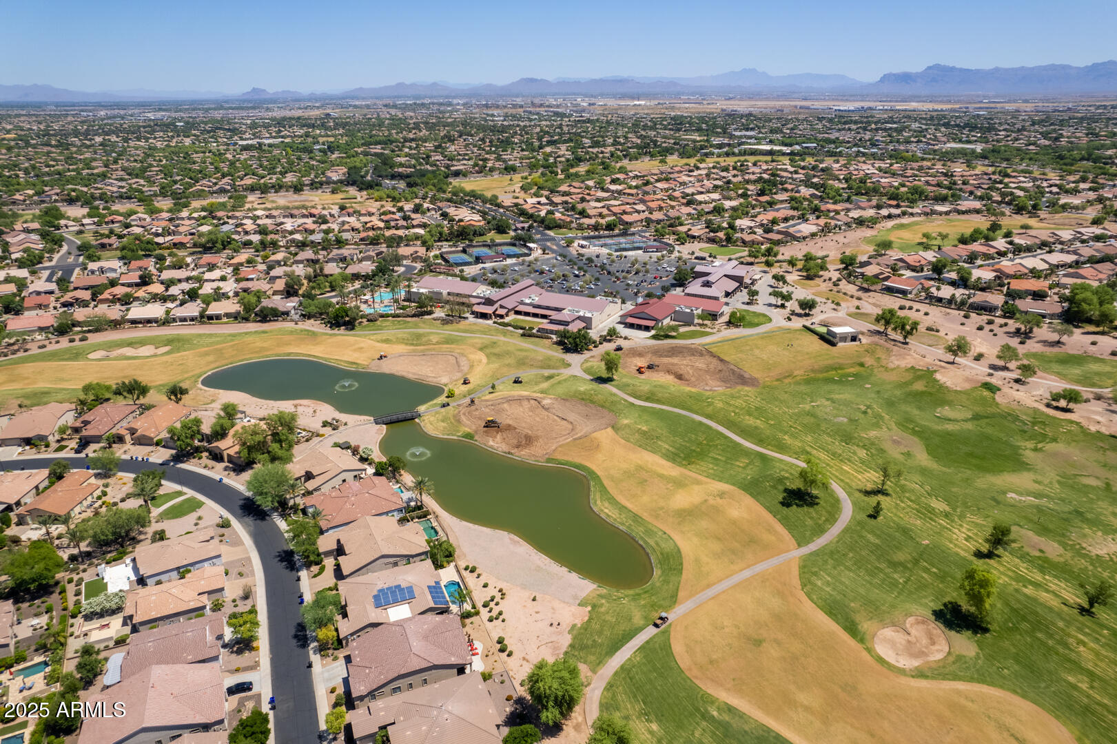 4118 E NARROWLEAF Drive