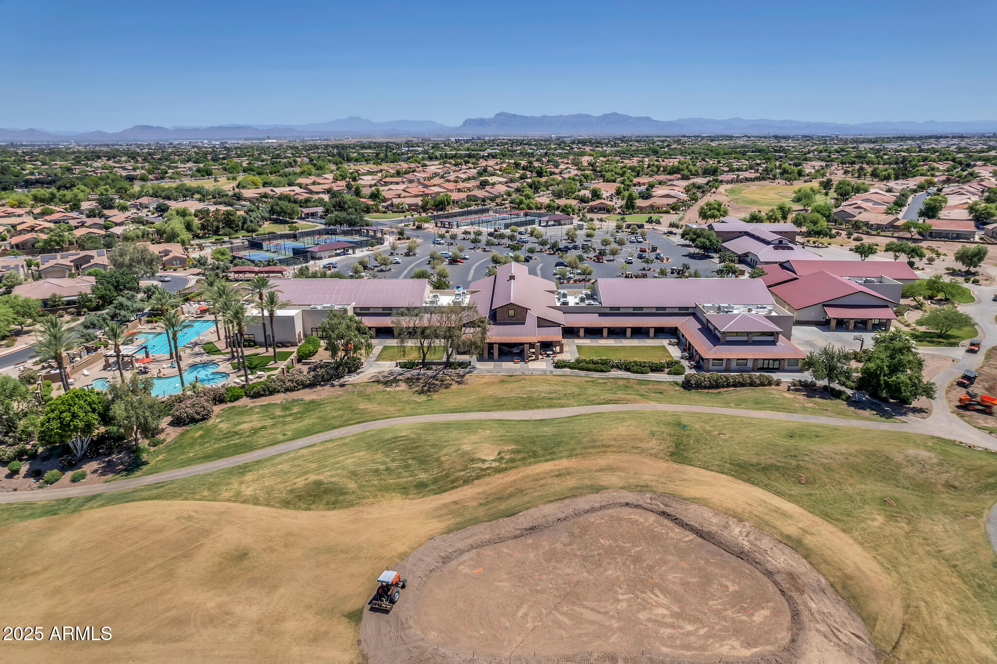 4118 E NARROWLEAF Drive