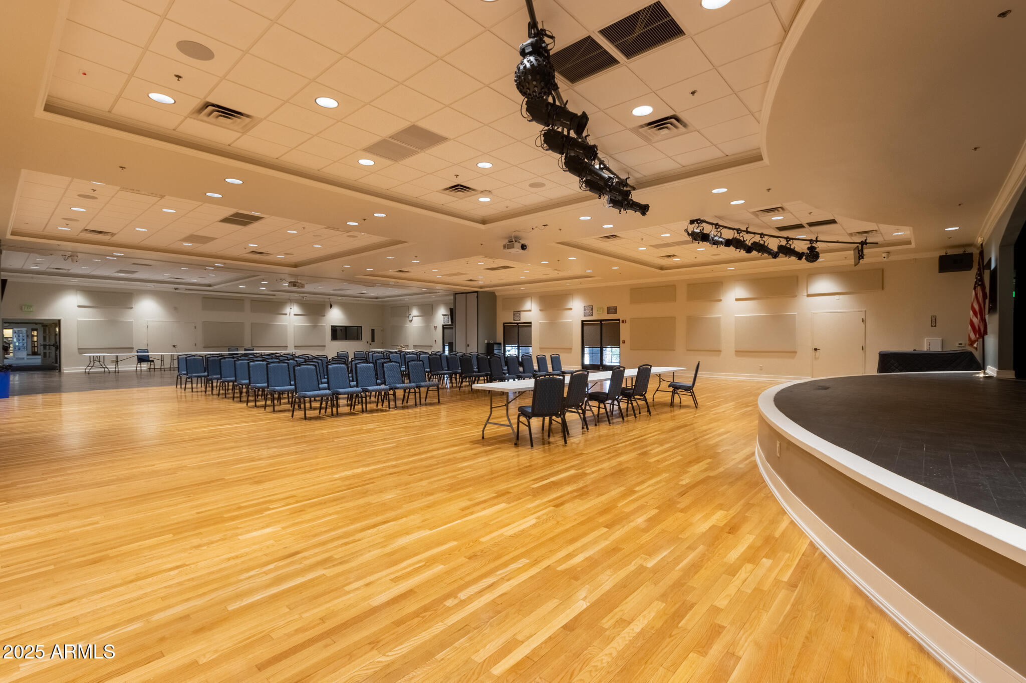 4118 E NARROWLEAF Drive