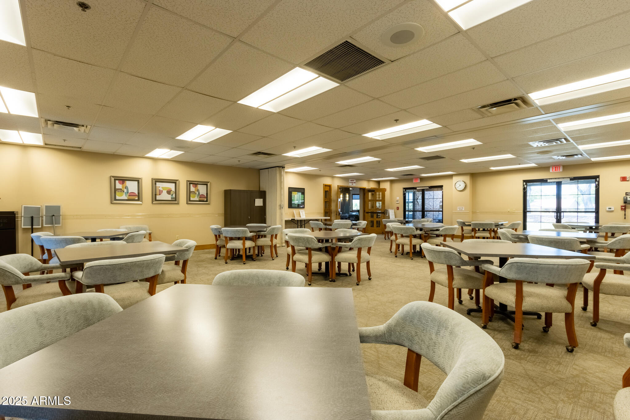 4118 E NARROWLEAF Drive