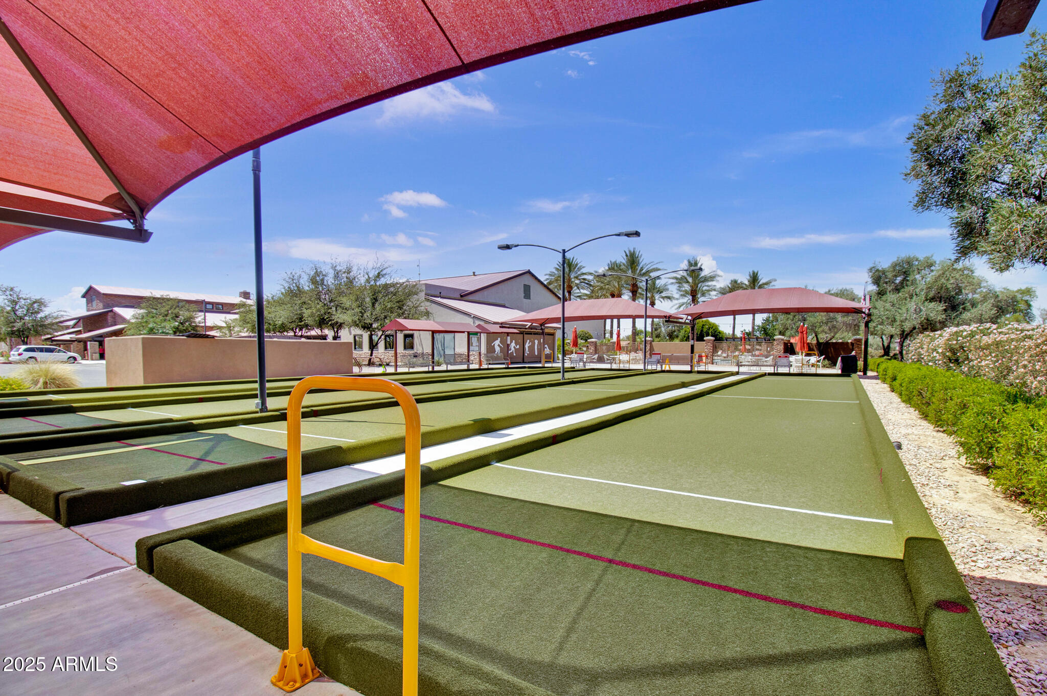 4118 E NARROWLEAF Drive