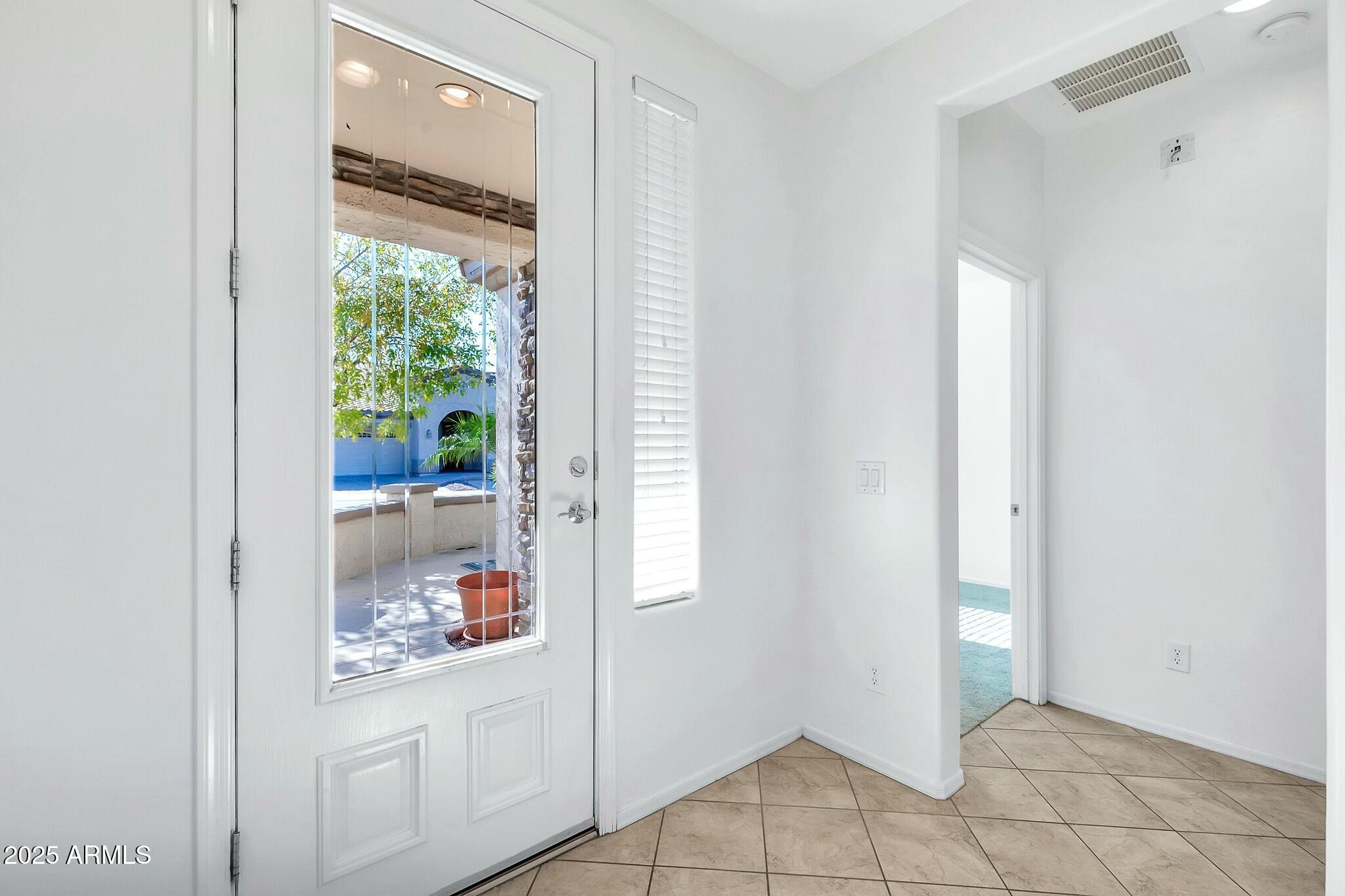 4118 E NARROWLEAF Drive