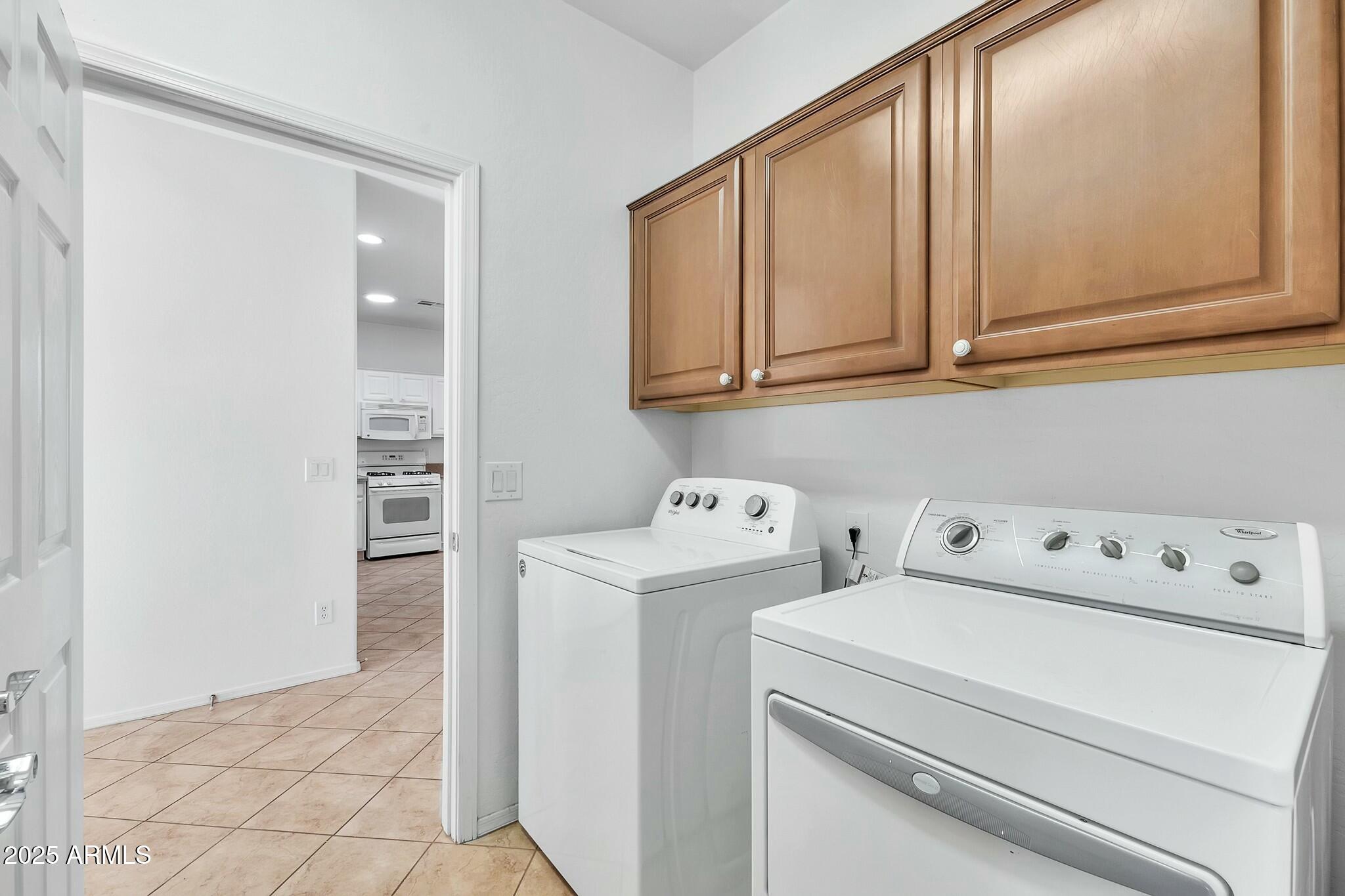 4118 E NARROWLEAF Drive