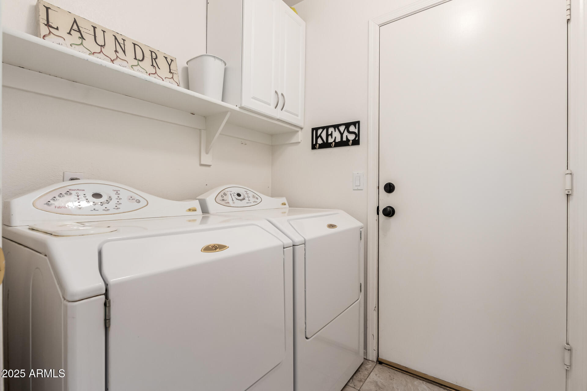 4752 E LAVENDER Lane