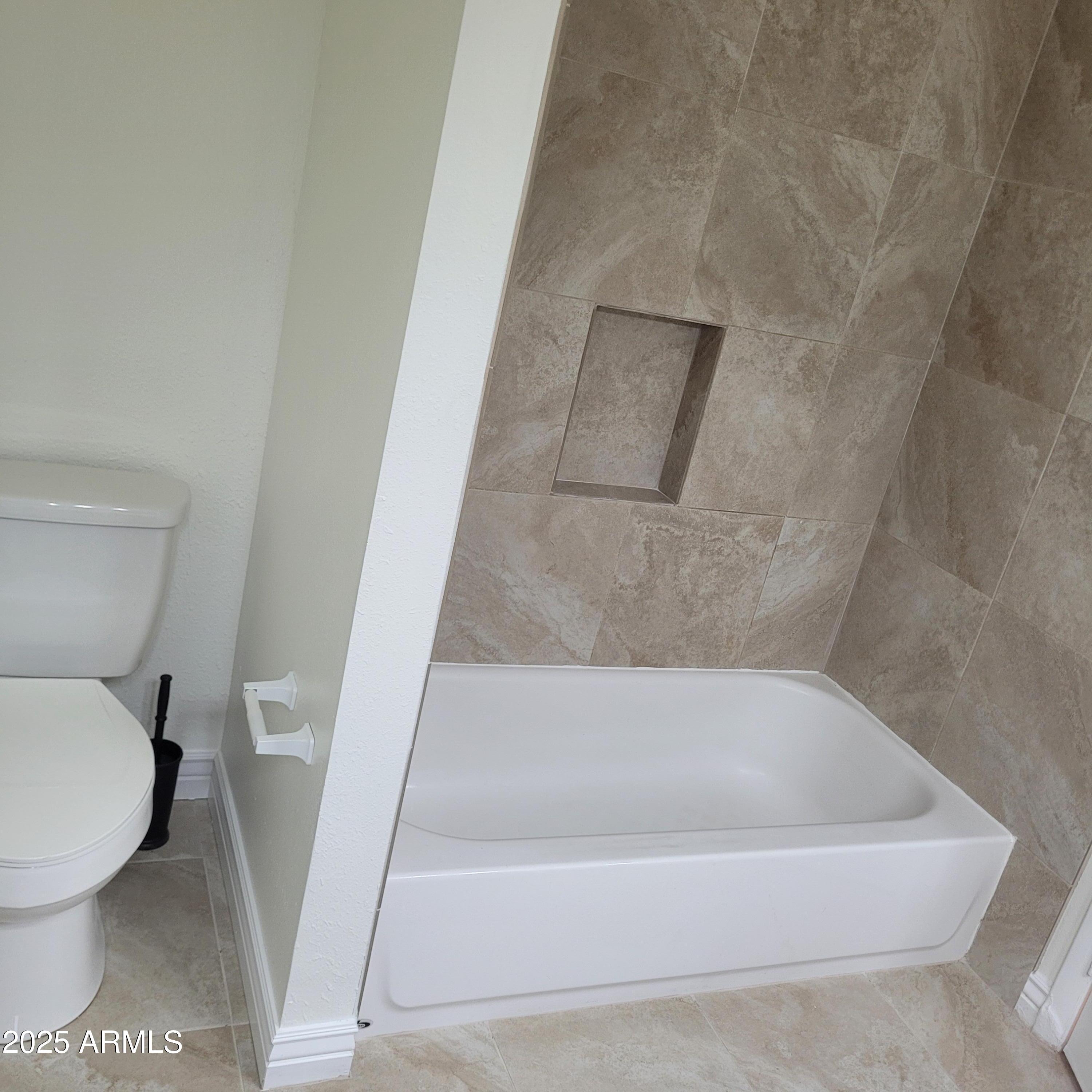 1622 N COMANCHE Drive