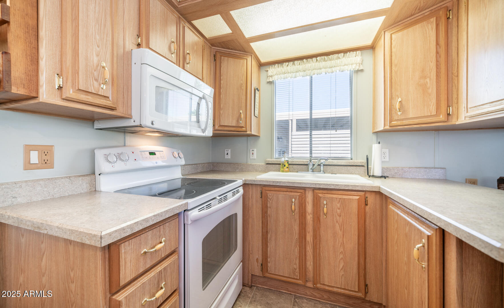 916 MINESHAFT Drive # 916