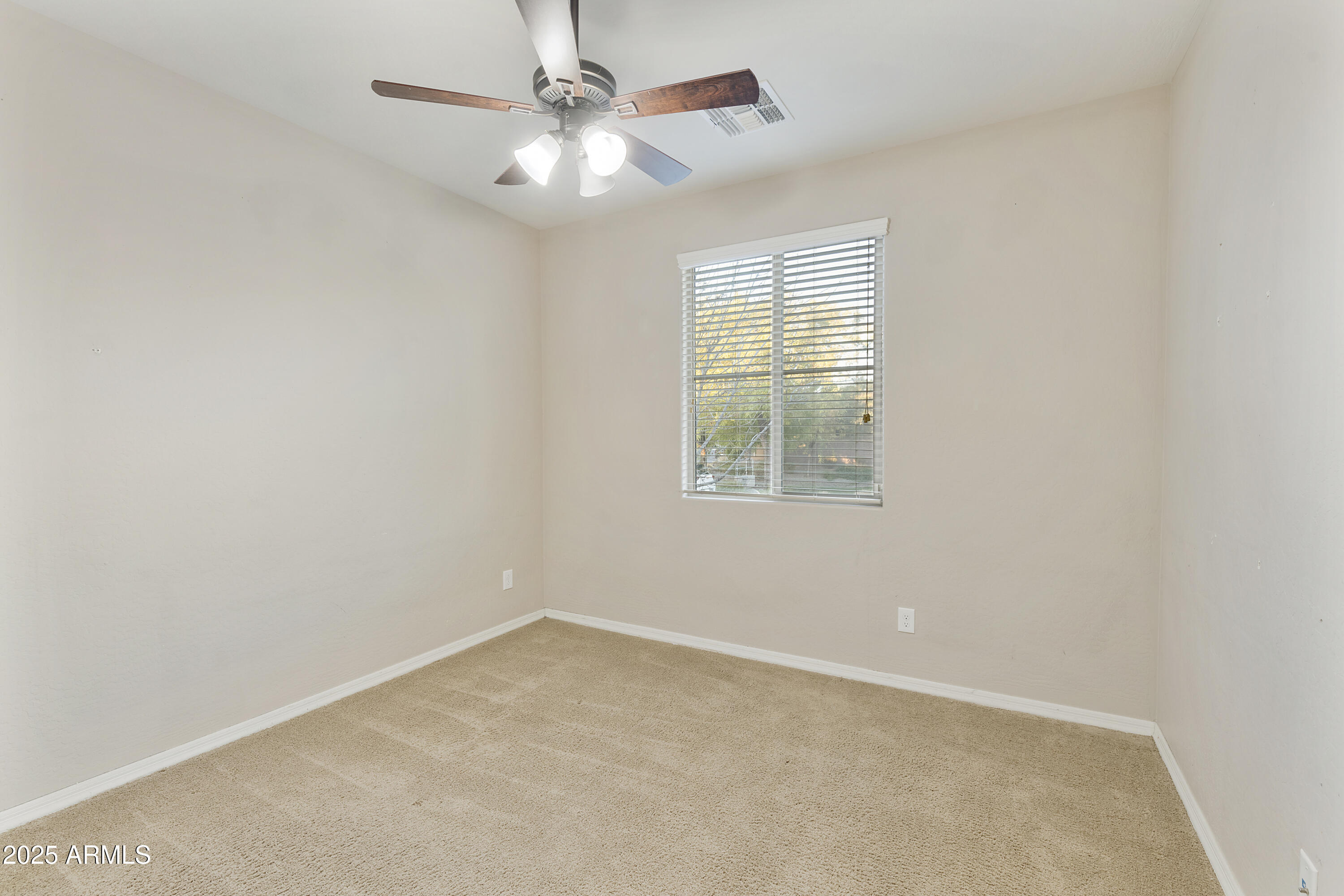 333 N CALLE LARGO --