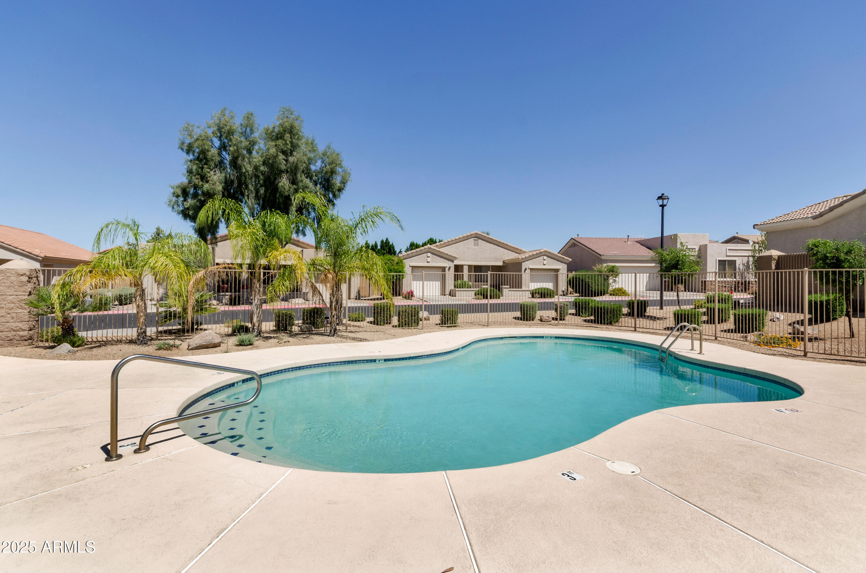 333 N CALLE LARGO --