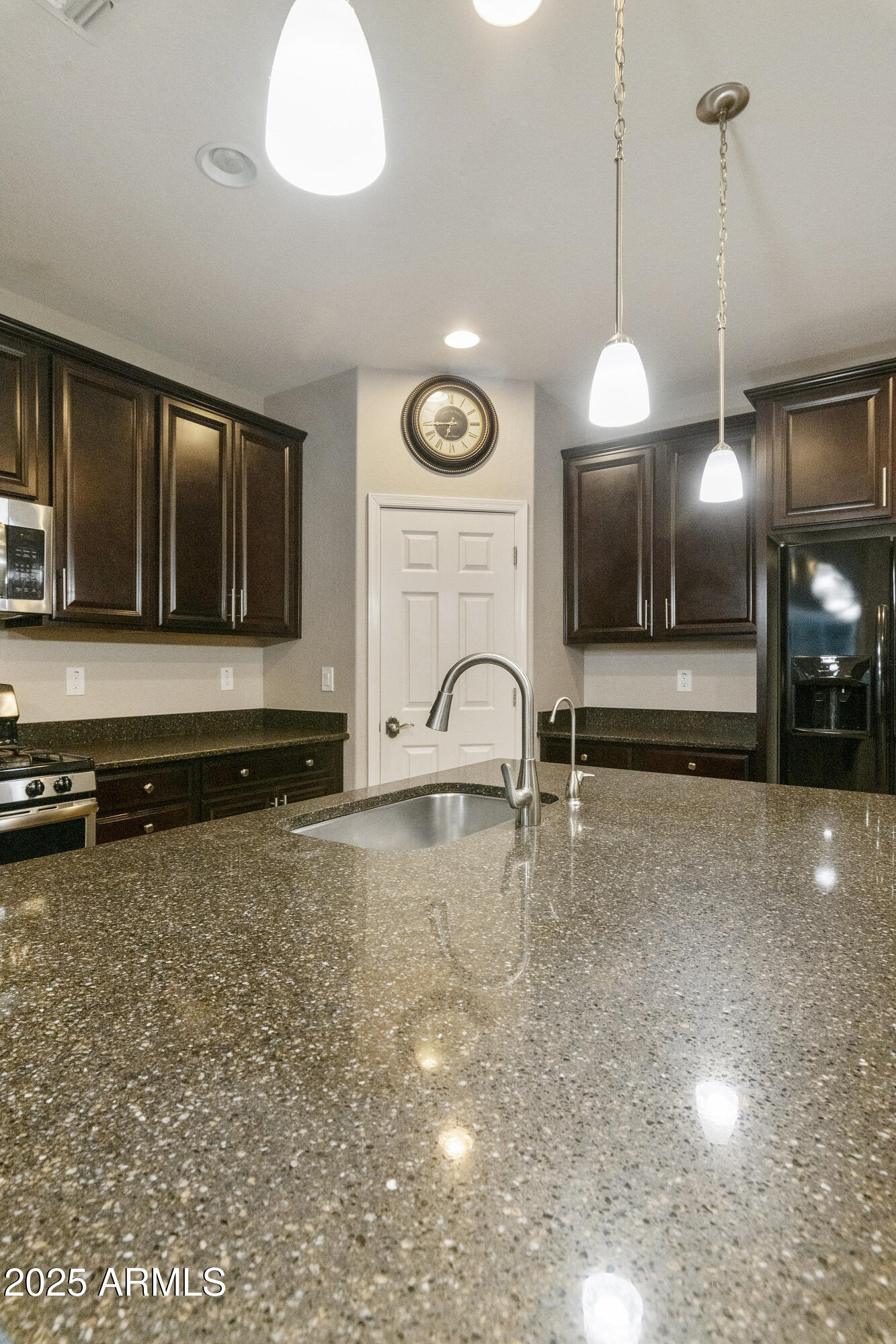 333 N CALLE LARGO --