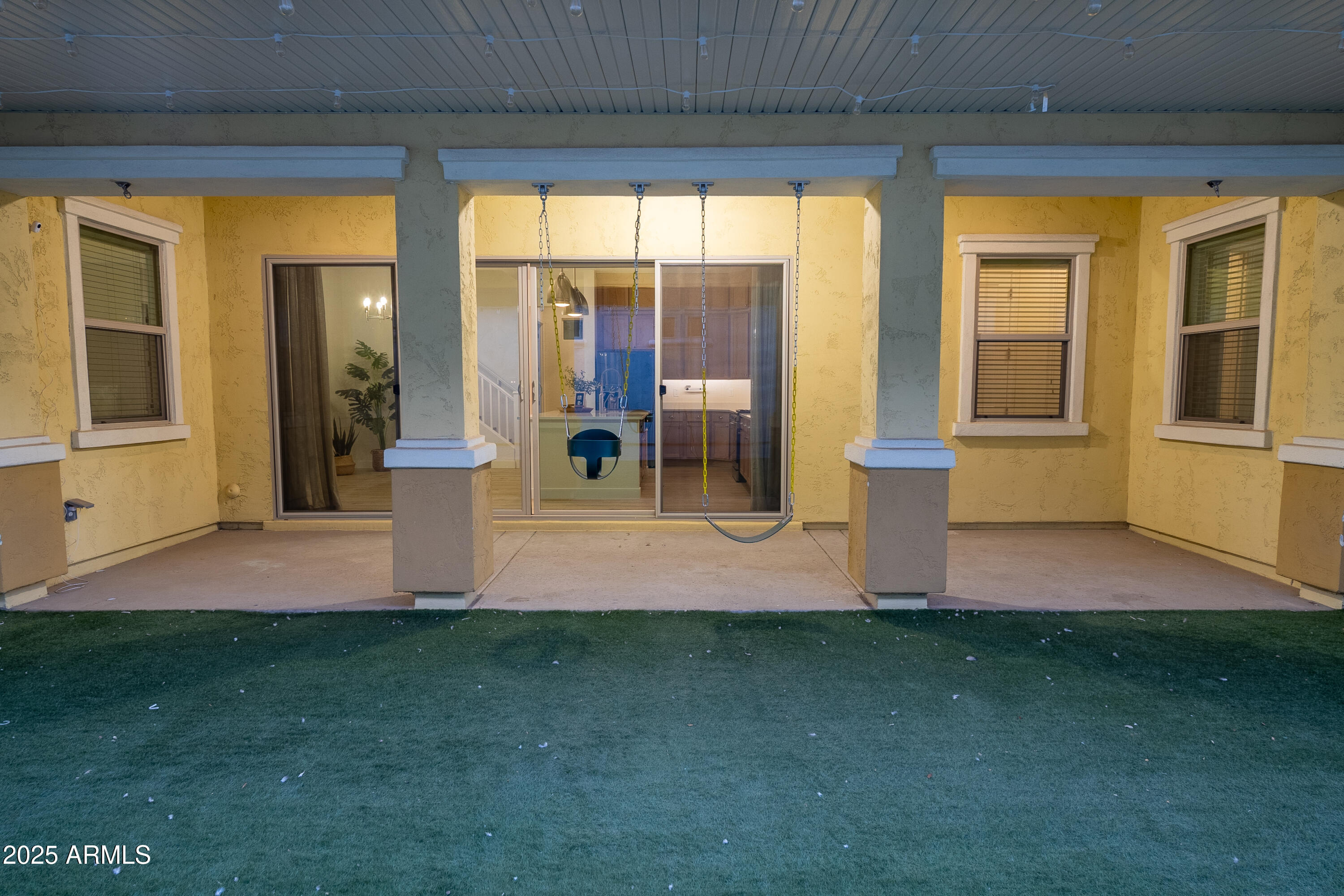 4356 E EVELYN Street