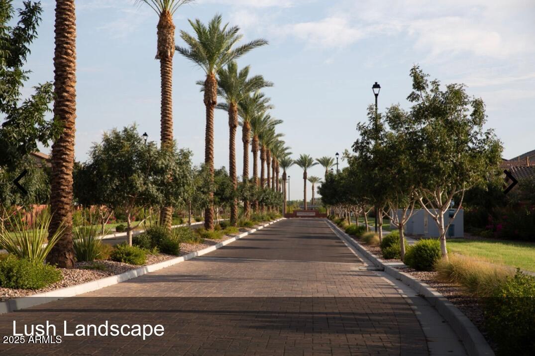 4356 E EVELYN Street