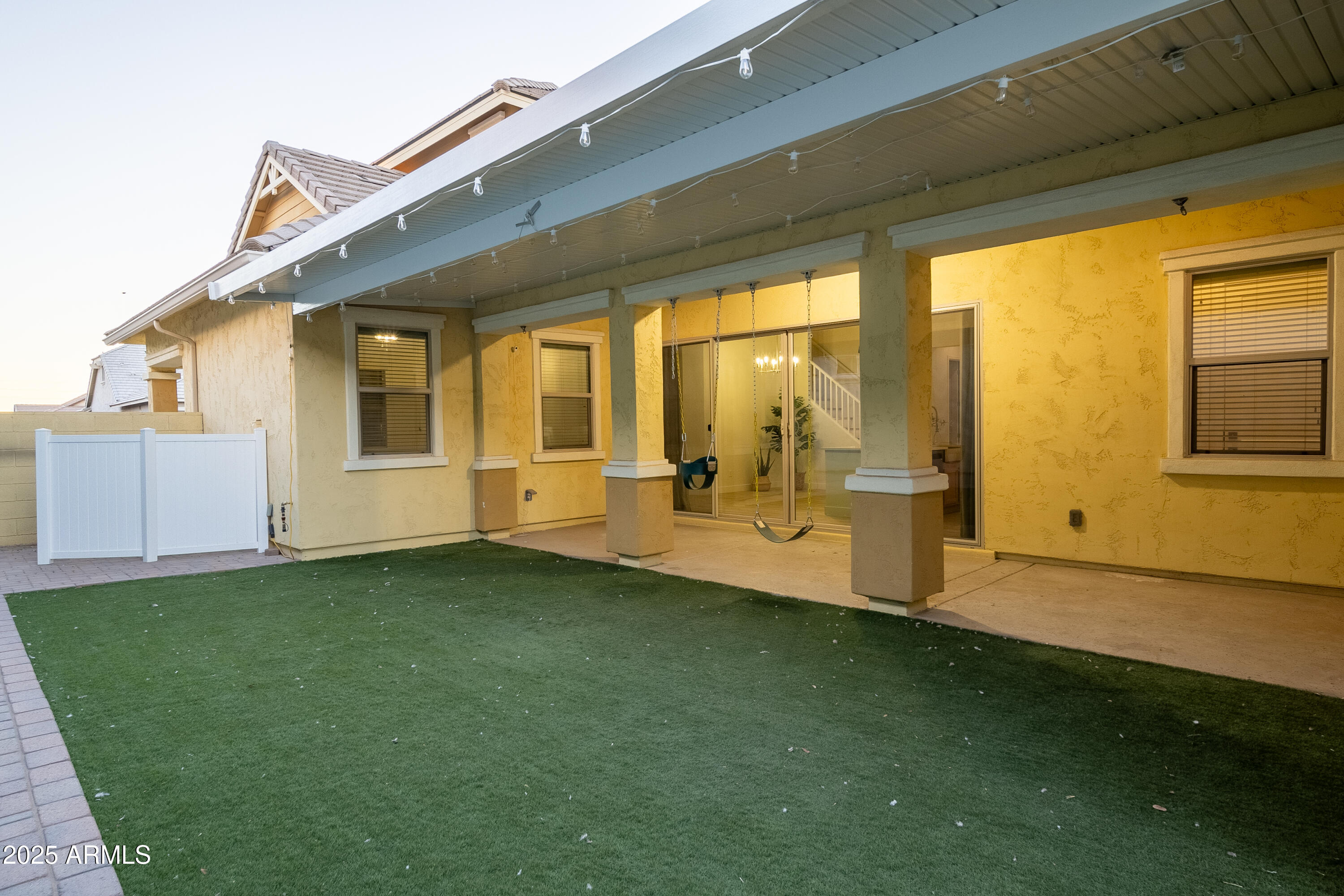 4356 E EVELYN Street