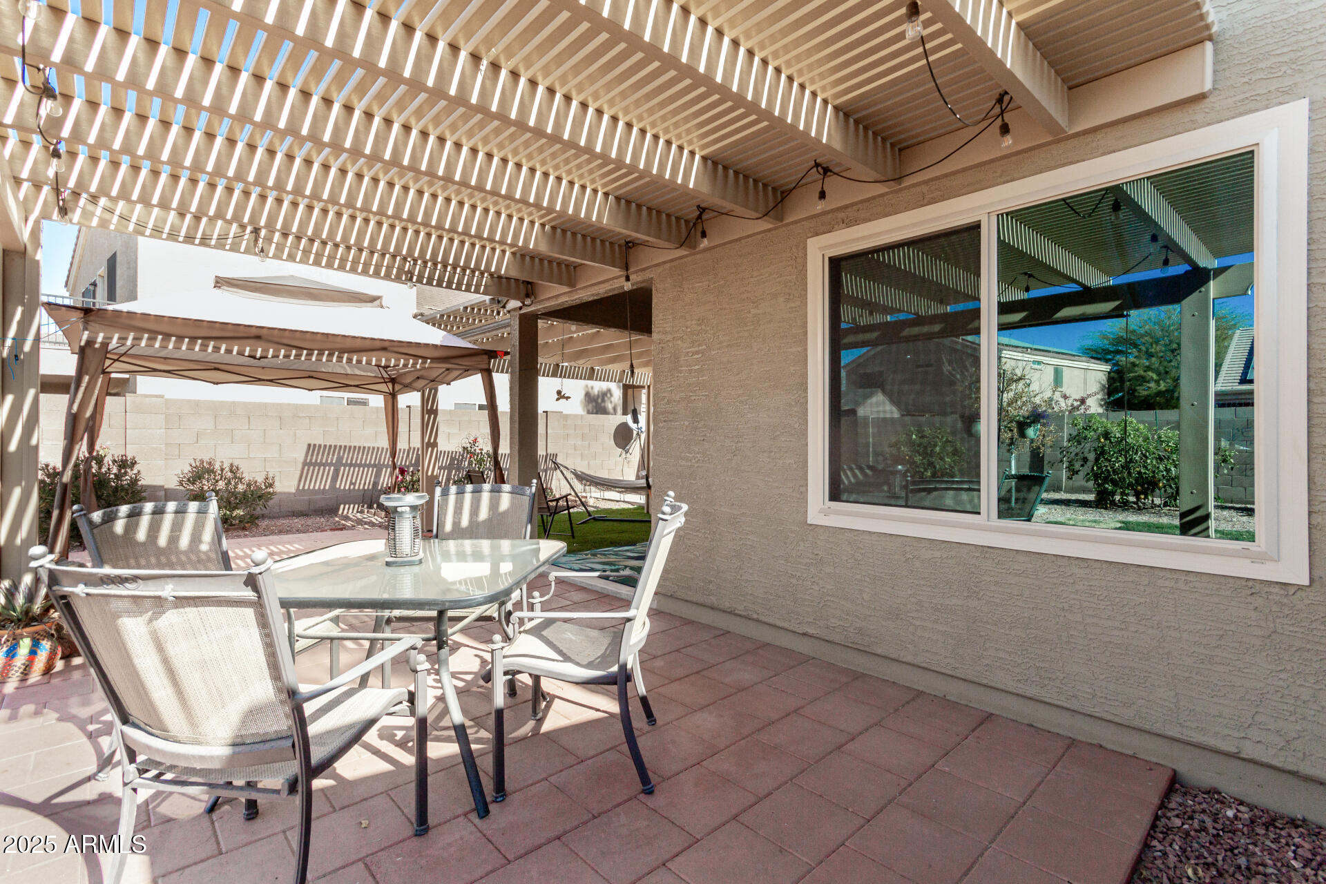 2135 N ST PEDRO Avenue