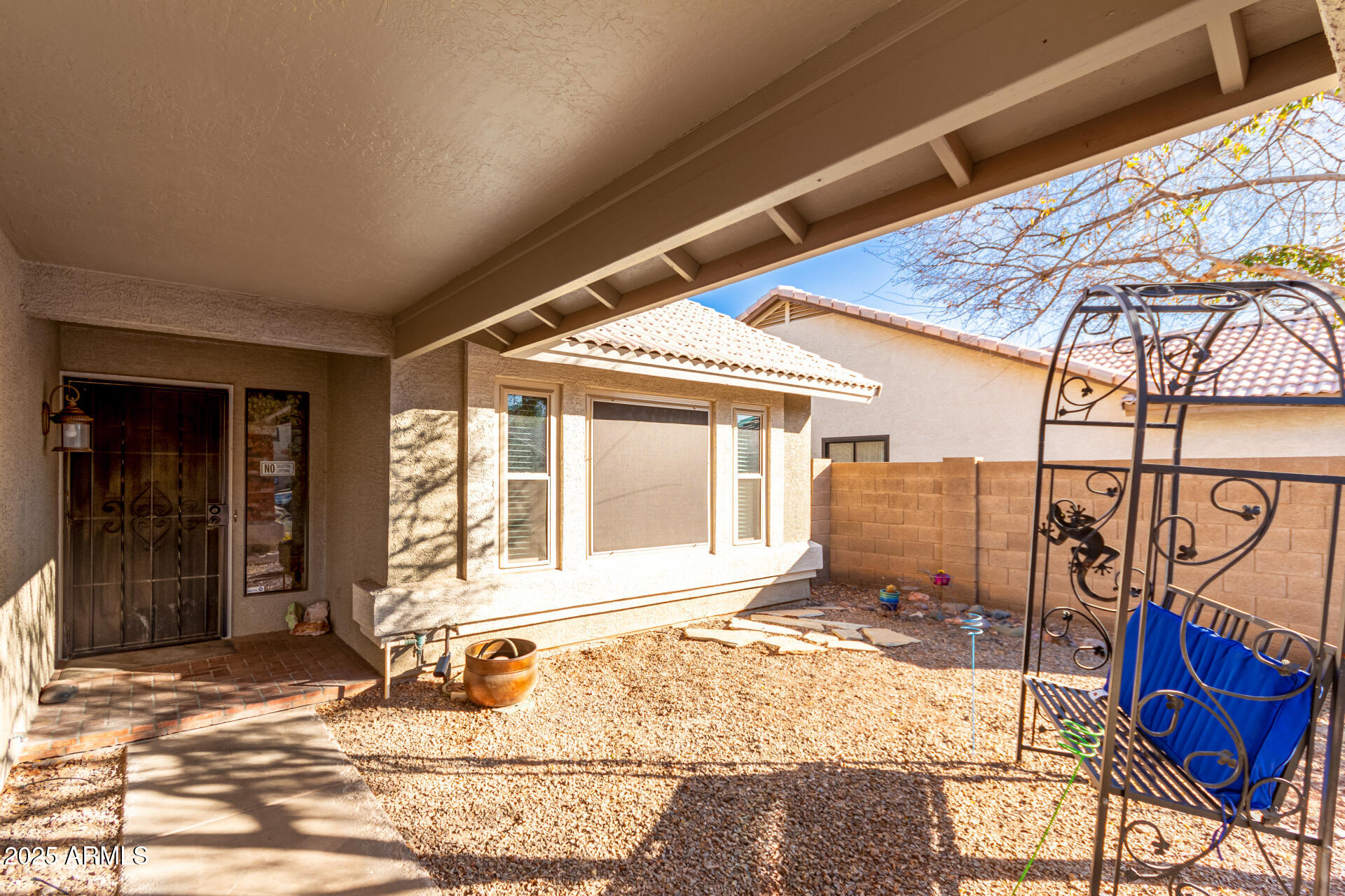 544 W SIERRA MADRE Avenue