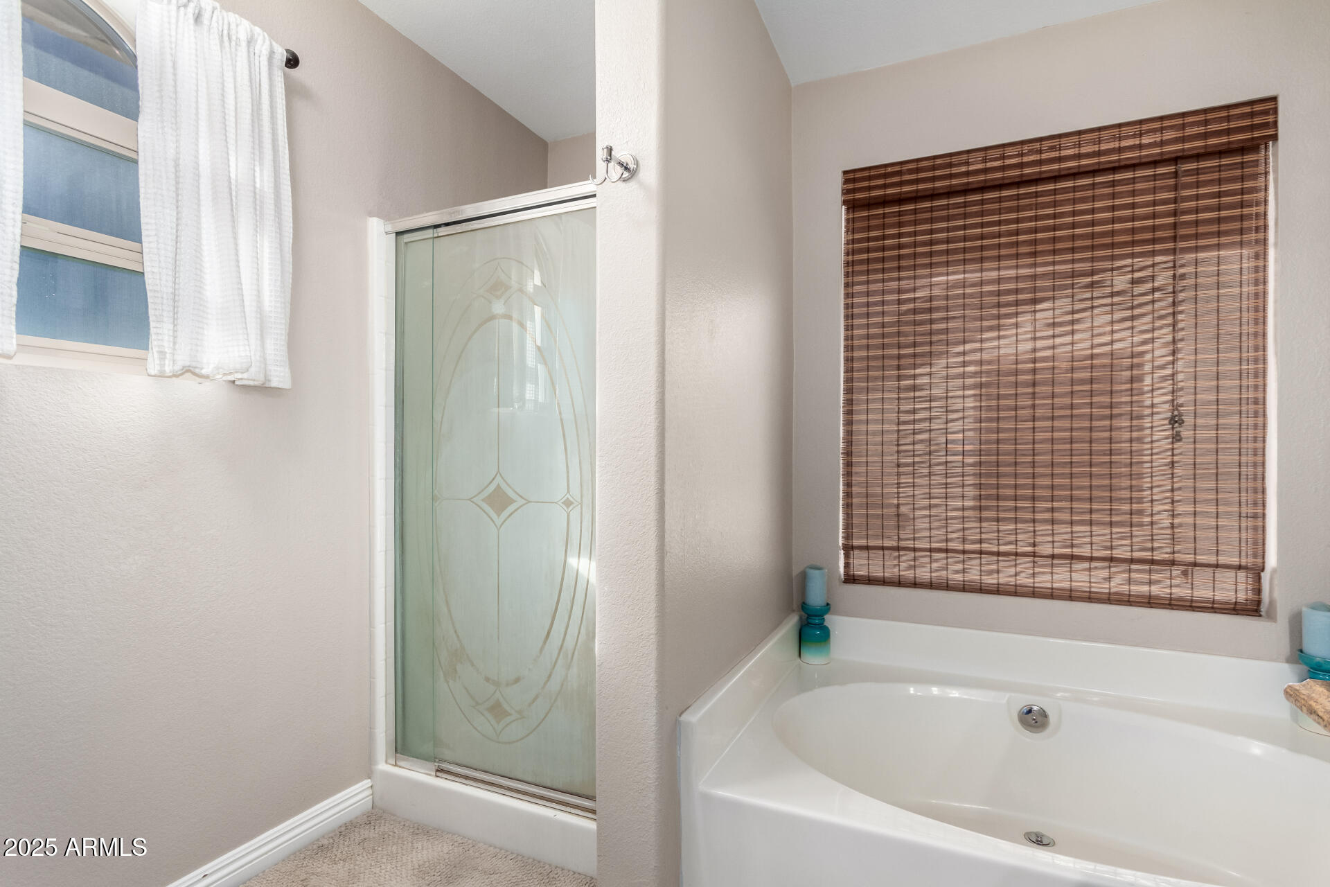 544 W SIERRA MADRE Avenue