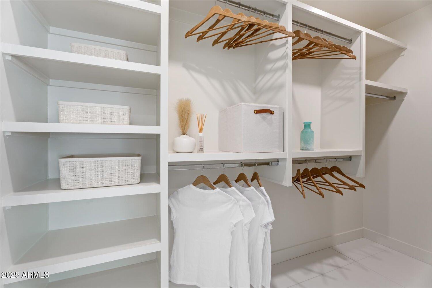 4437 N GRANITE REEF Road