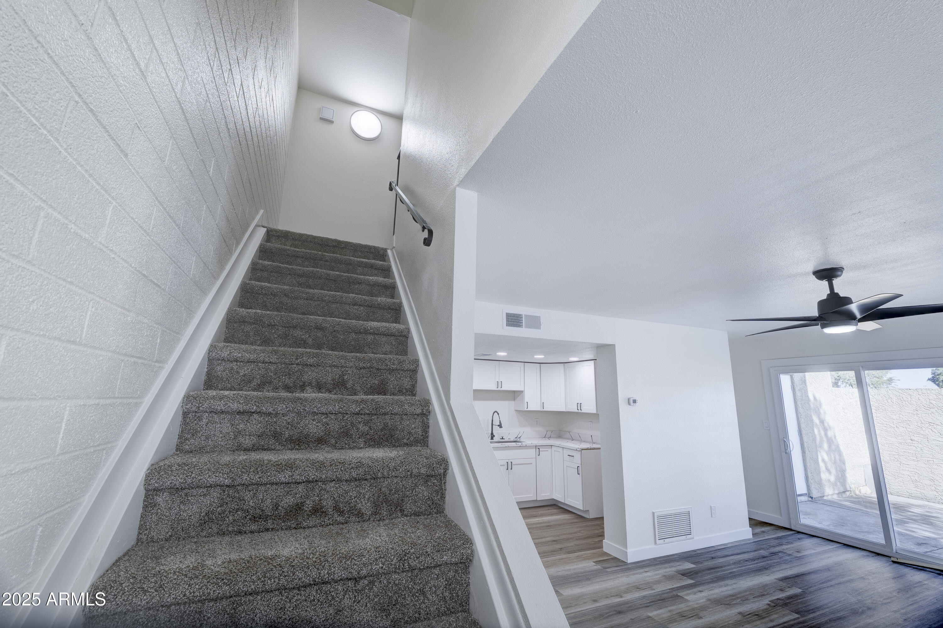 948 S ALMA SCHOOL Road # 160