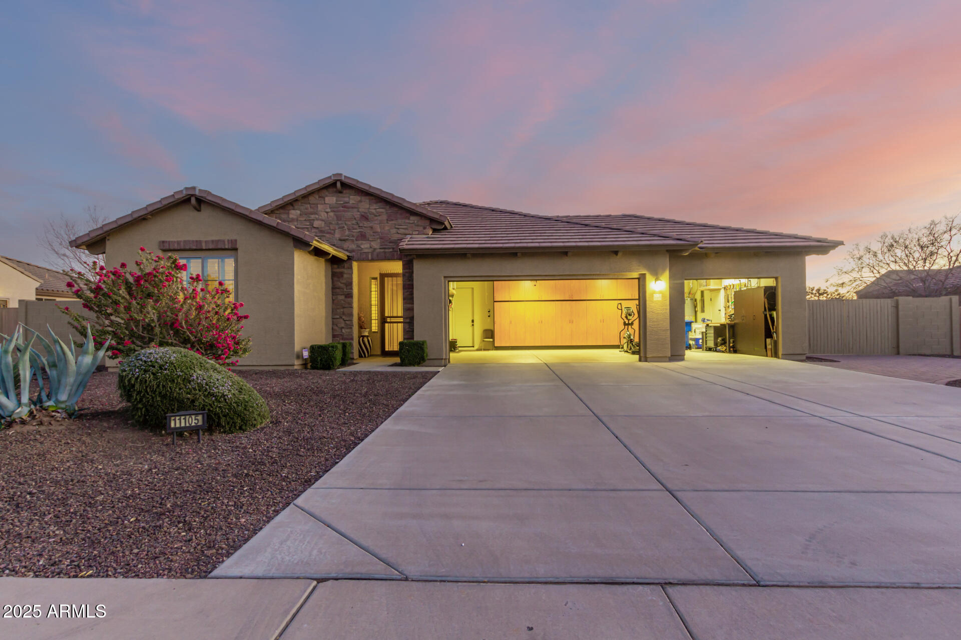 11105 E QUINTANA Avenue