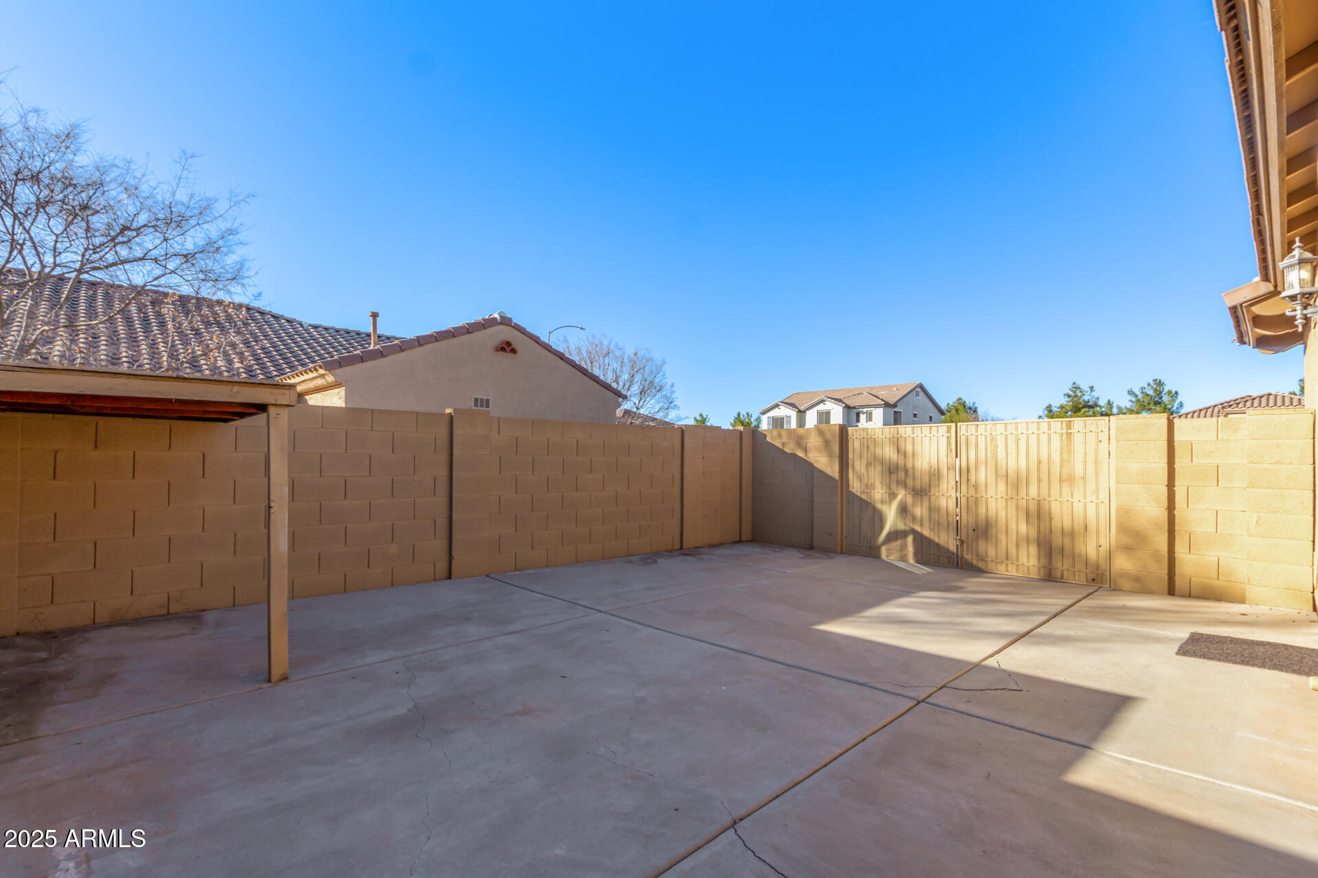 11105 E QUINTANA Avenue