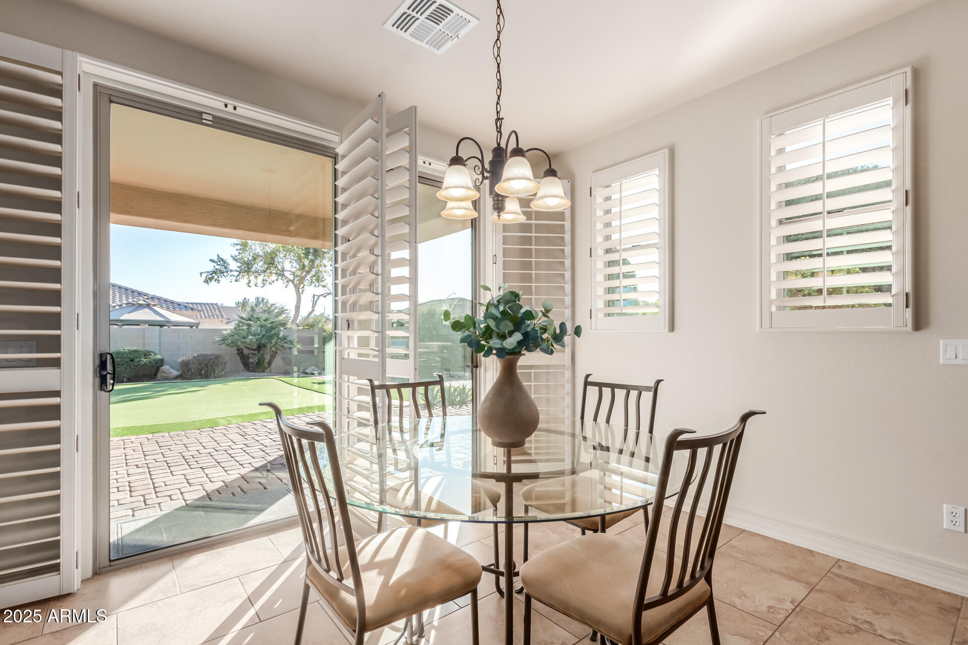 11105 E QUINTANA Avenue