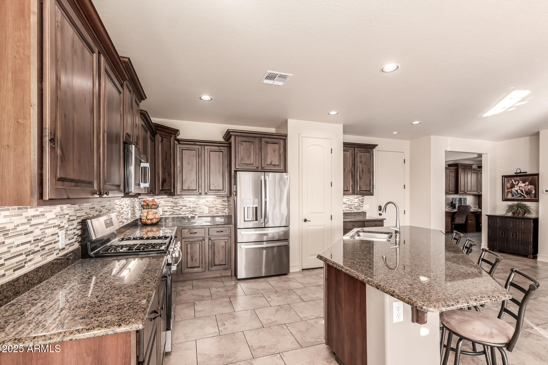 11105 E QUINTANA Avenue