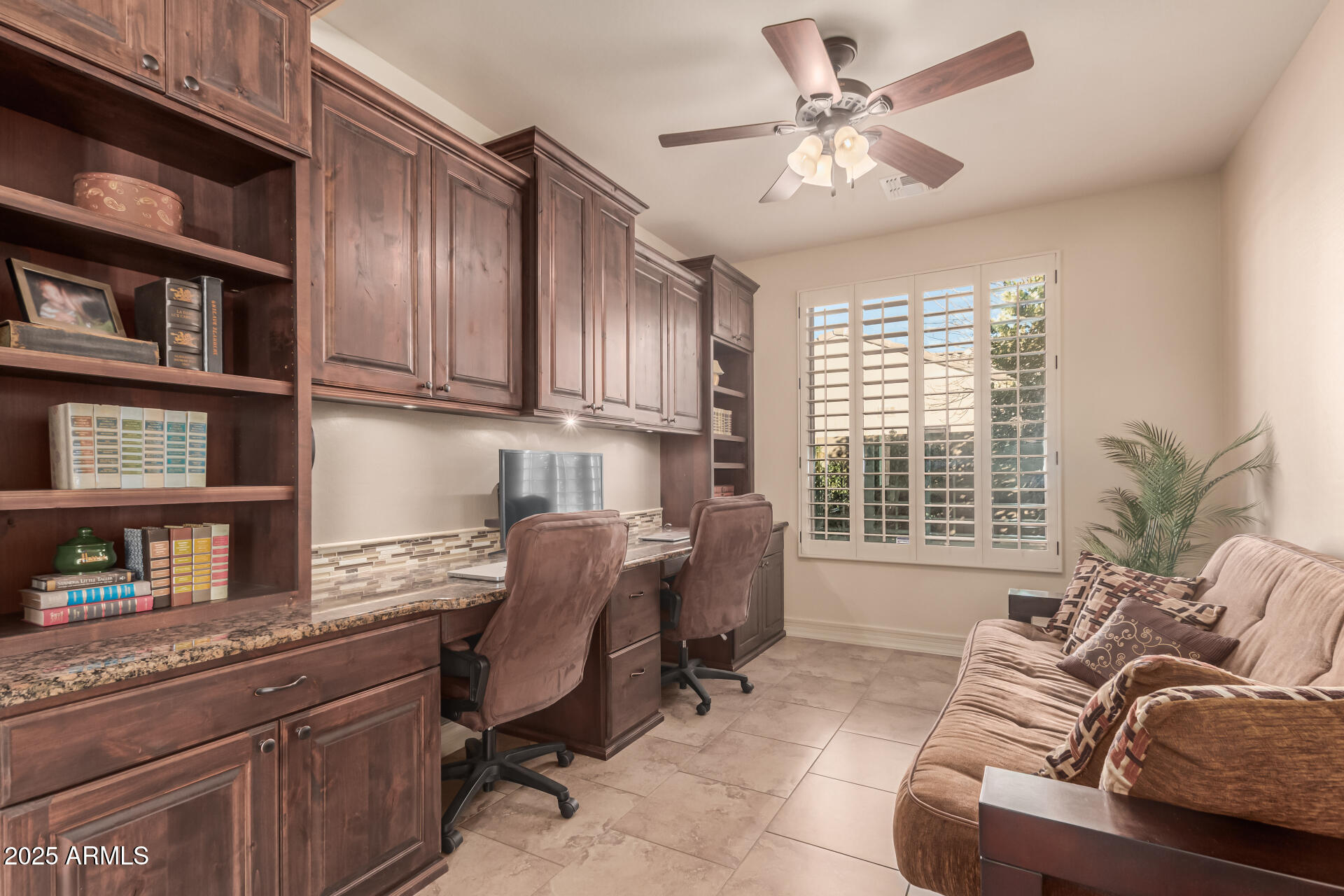 11105 E QUINTANA Avenue