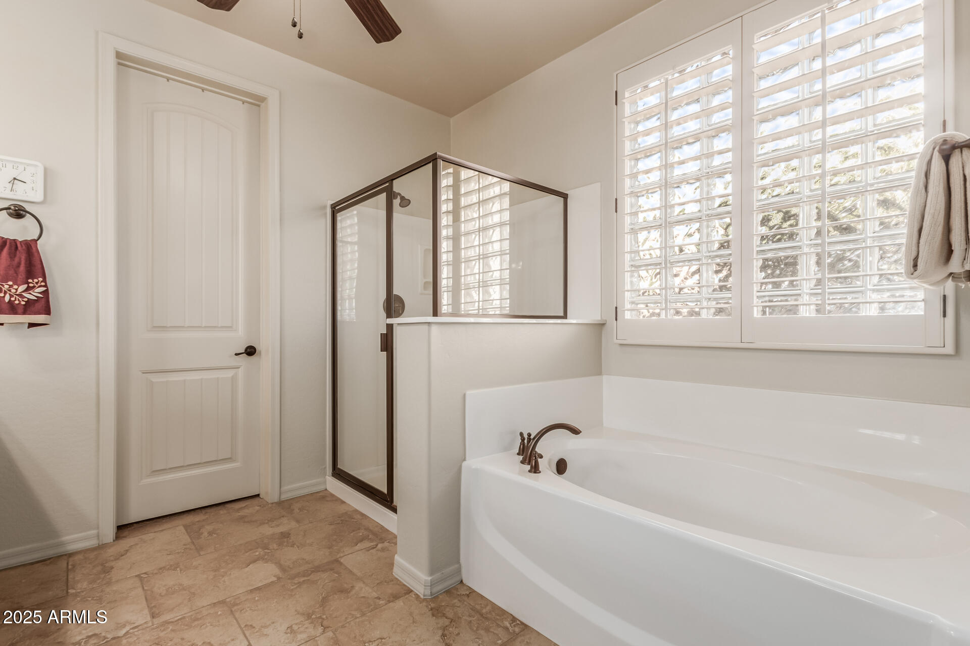 11105 E QUINTANA Avenue